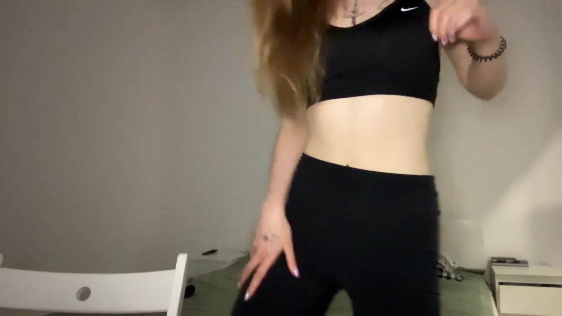 Gallery image thumbnail from Coconut_dream's myfreecams stream on, 07/07/2023, 18:05 image 4 of 20