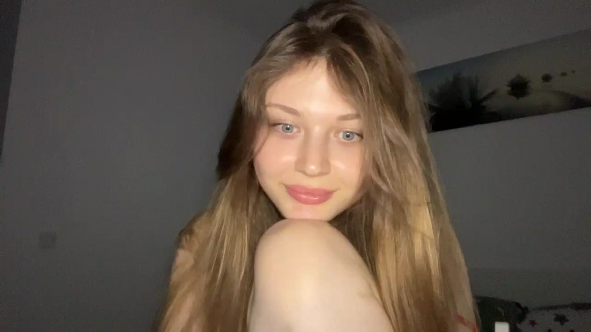 Gallery image thumbnail from Coconut_dream's myfreecams stream on, 07/08/2023, 18:07 image 19 of 20