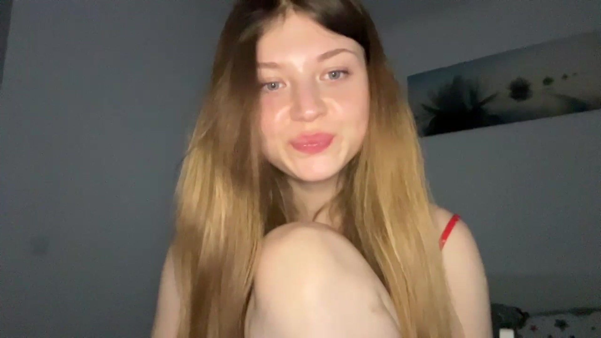 Gallery image thumbnail from Coconut_dream's myfreecams stream on, 07/08/2023, 18:07 image 10 of 20