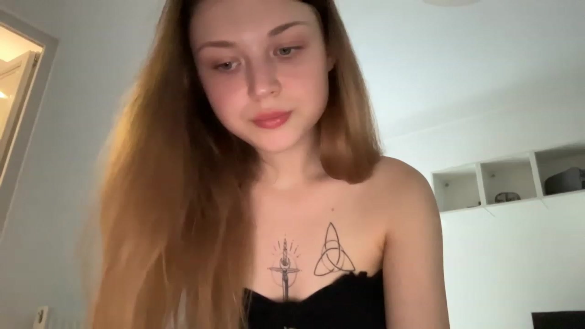 Gallery image thumbnail from Coconut_dream's myfreecams stream on, 07/09/2023, 16:36 image 16 of 20