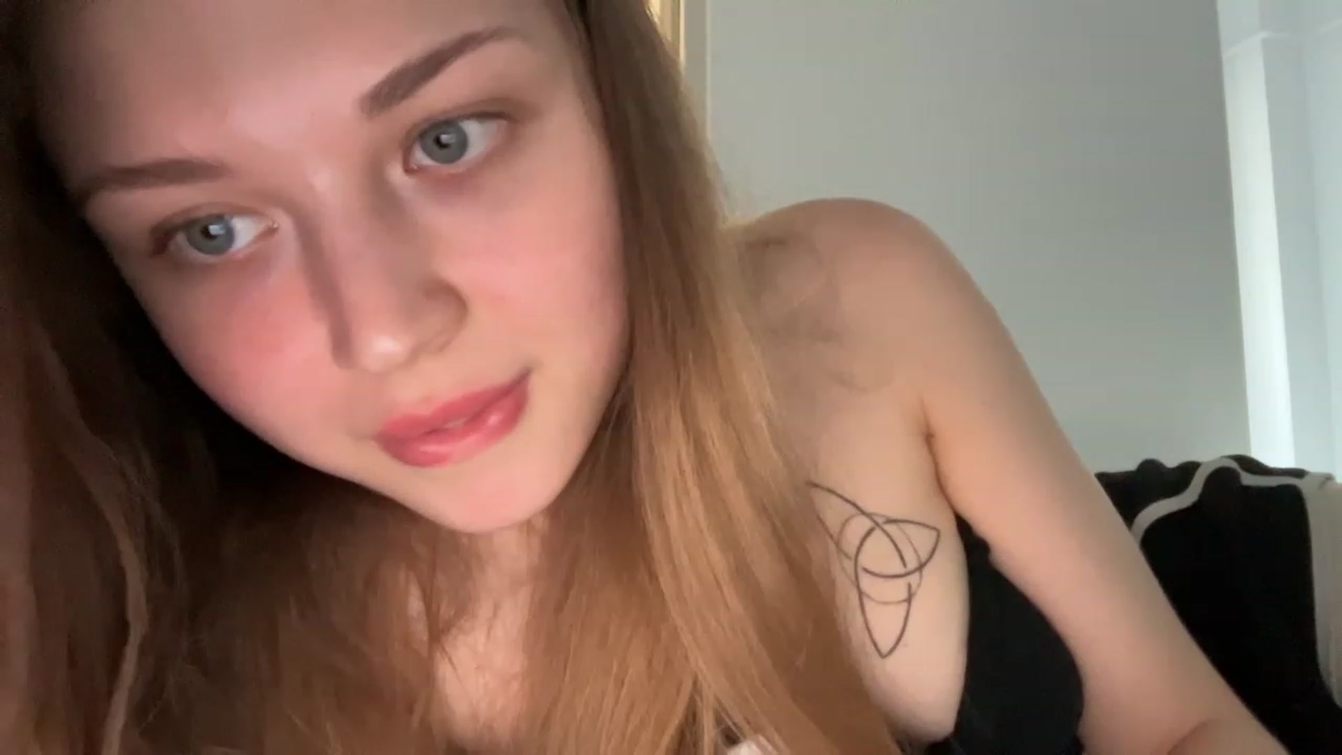 Gallery image thumbnail from Coconut_dream's myfreecams stream on, 07/09/2023, 16:36 image 13 of 20