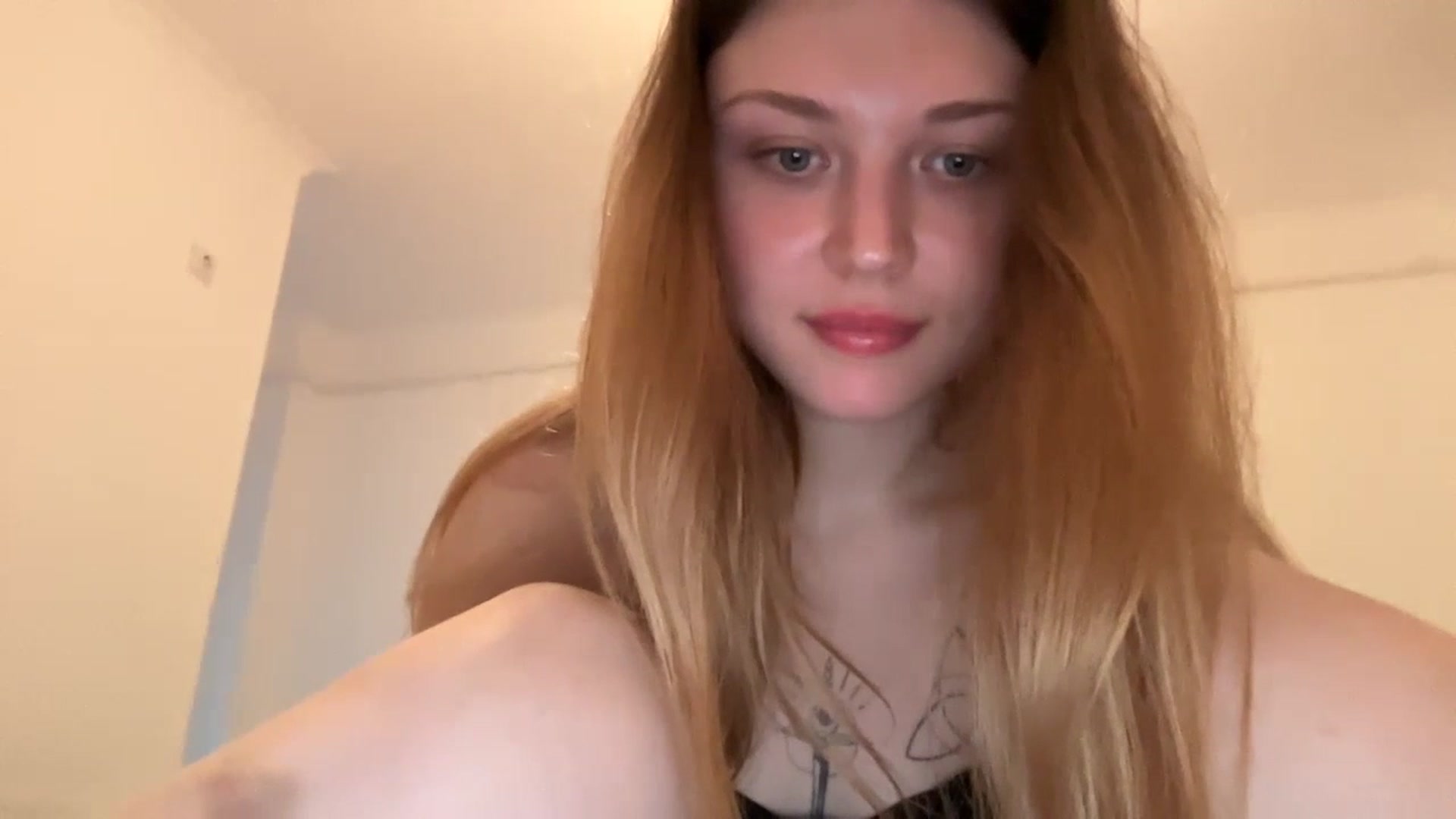 Gallery image thumbnail from Coconut_dream's myfreecams stream on, 07/09/2023, 17:59 image 18 of 20