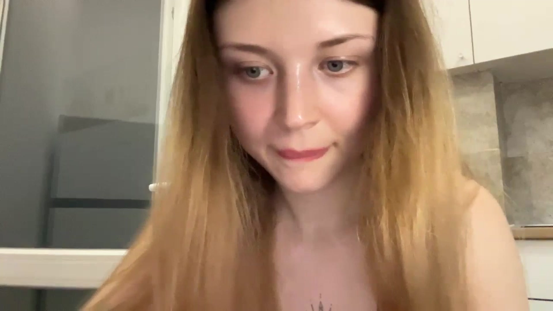 Gallery image thumbnail from Coconut_dream's myfreecams stream on, 07/10/2023, 17:53 image 12 of 20
