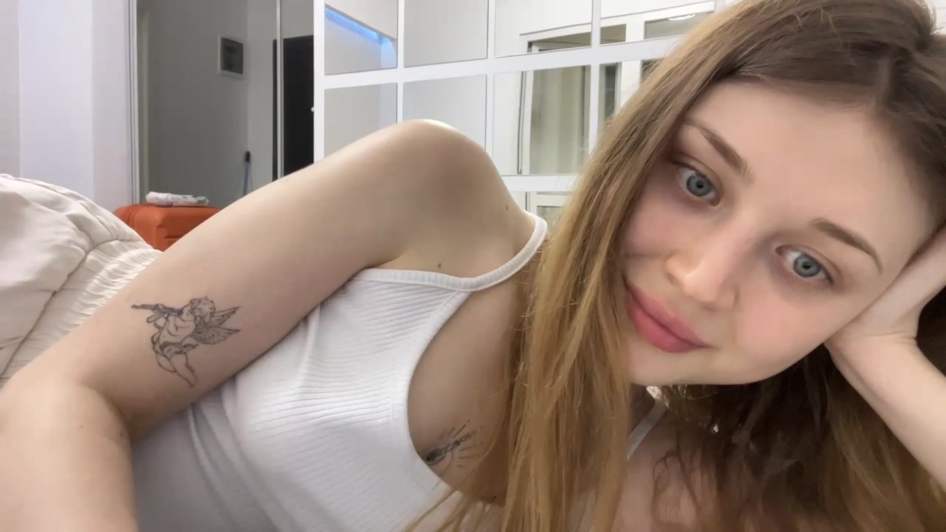 Gallery image thumbnail from Coconut_dream's myfreecams stream on, 07/13/2023, 20:19 image 5 of 20