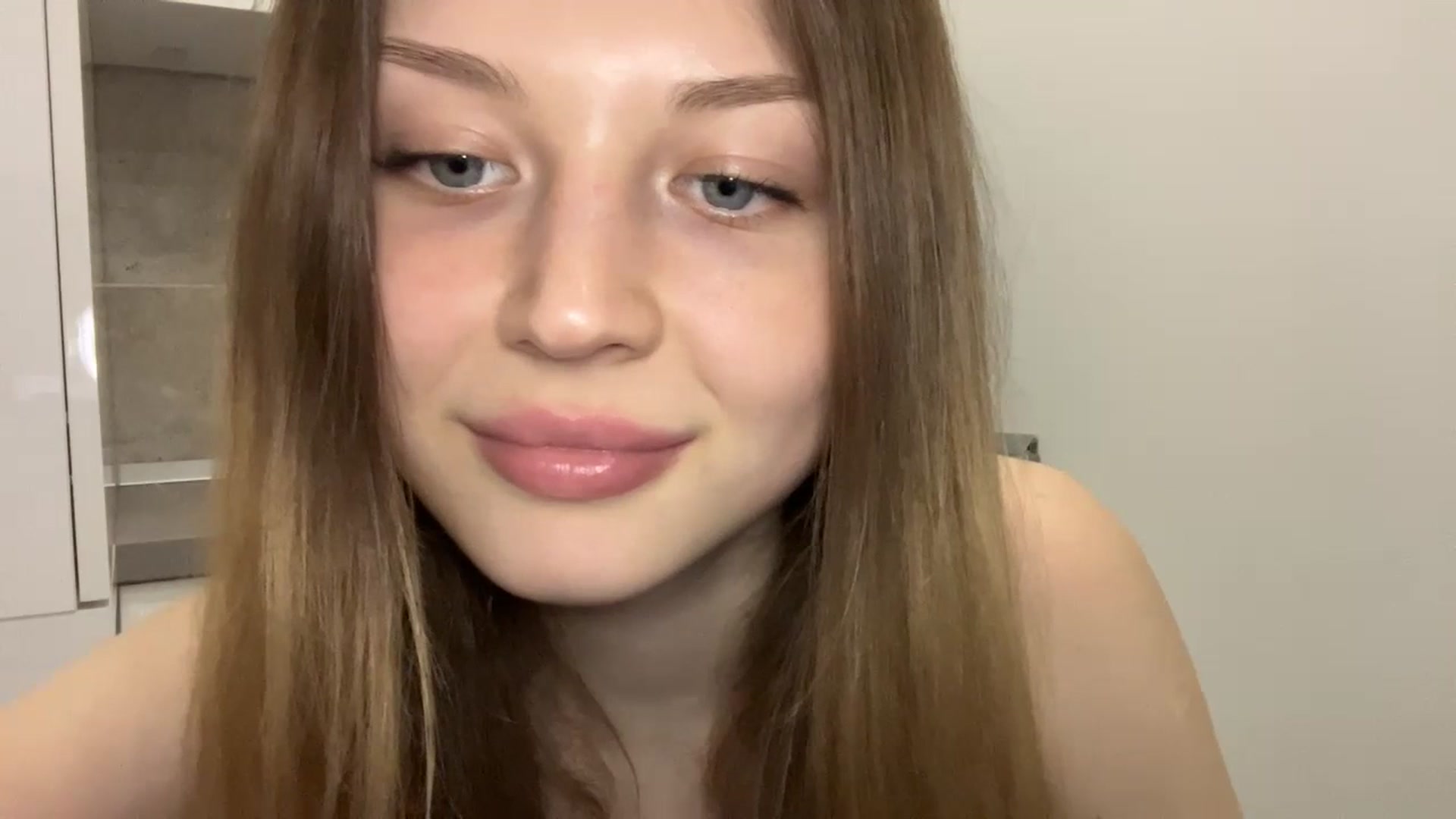Gallery image thumbnail from Coconut_dream's myfreecams stream on, 07/14/2023, 13:27 image 9 of 20
