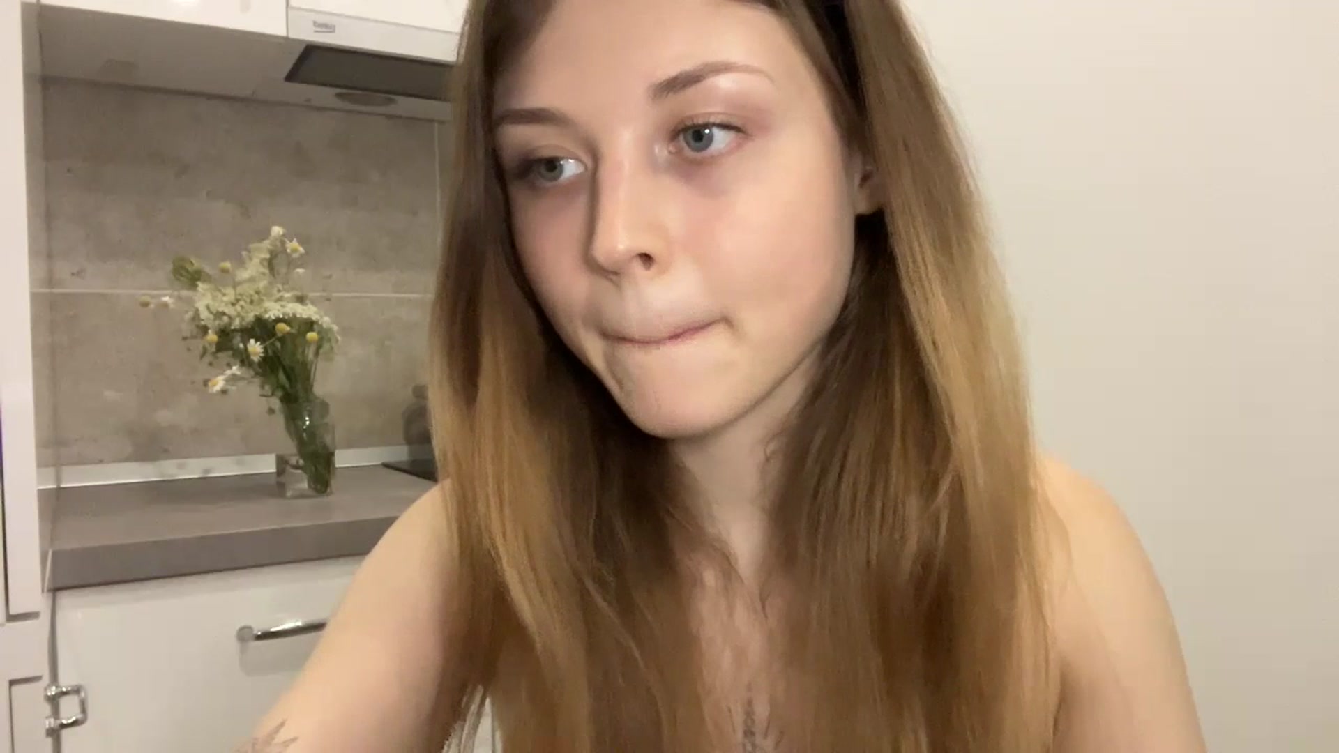 Gallery image thumbnail from Coconut_dream's myfreecams stream on, 07/14/2023, 15:07 image 8 of 20