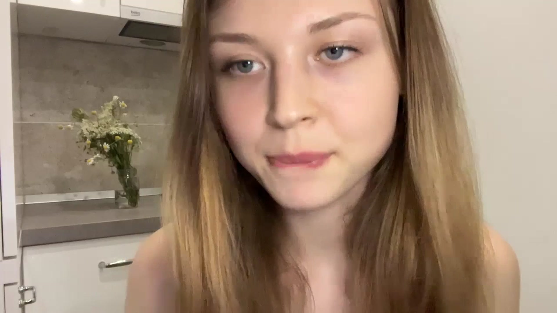 Gallery image thumbnail from Coconut_dream's myfreecams stream on, 07/14/2023, 15:07 image 10 of 20
