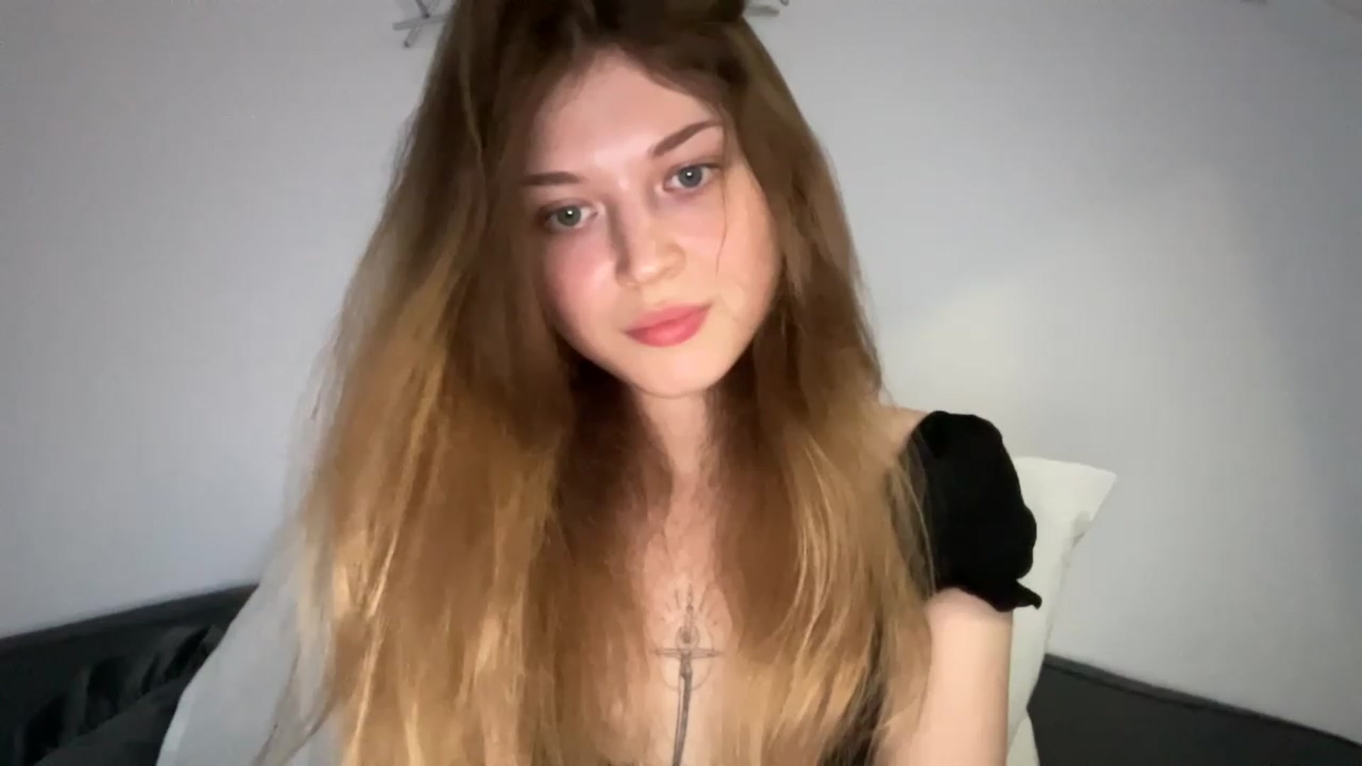 Gallery image thumbnail from Coconut_dream's myfreecams stream on, 07/15/2023, 18:55 image 18 of 20