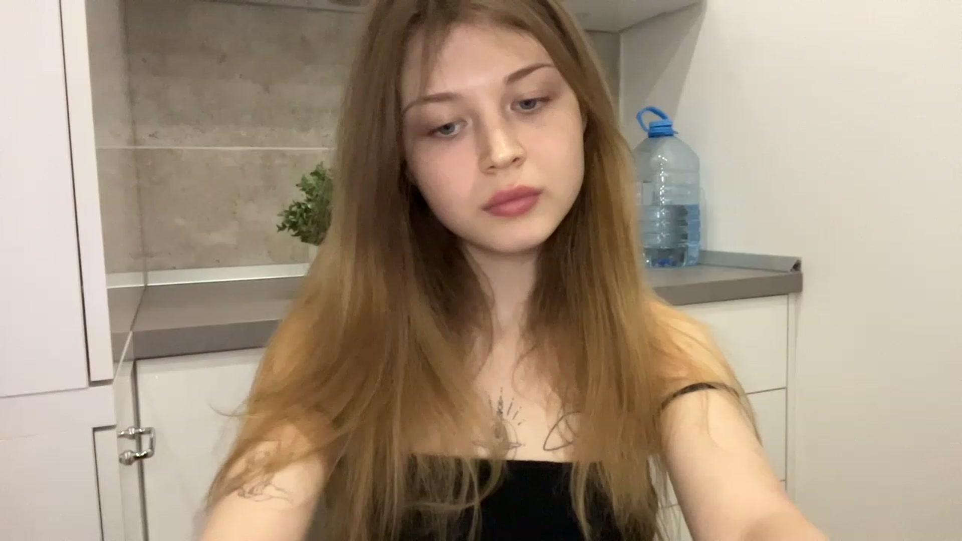Gallery image thumbnail from Coconut_dream's myfreecams stream on, 07/17/2023, 16:55 image 10 of 20