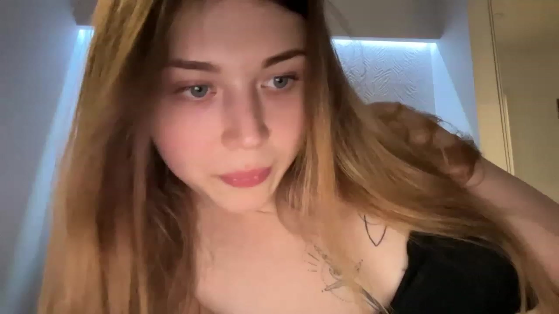 Gallery image thumbnail from Coconut_dream's myfreecams stream on, 07/18/2023, 16:24 image 19 of 20