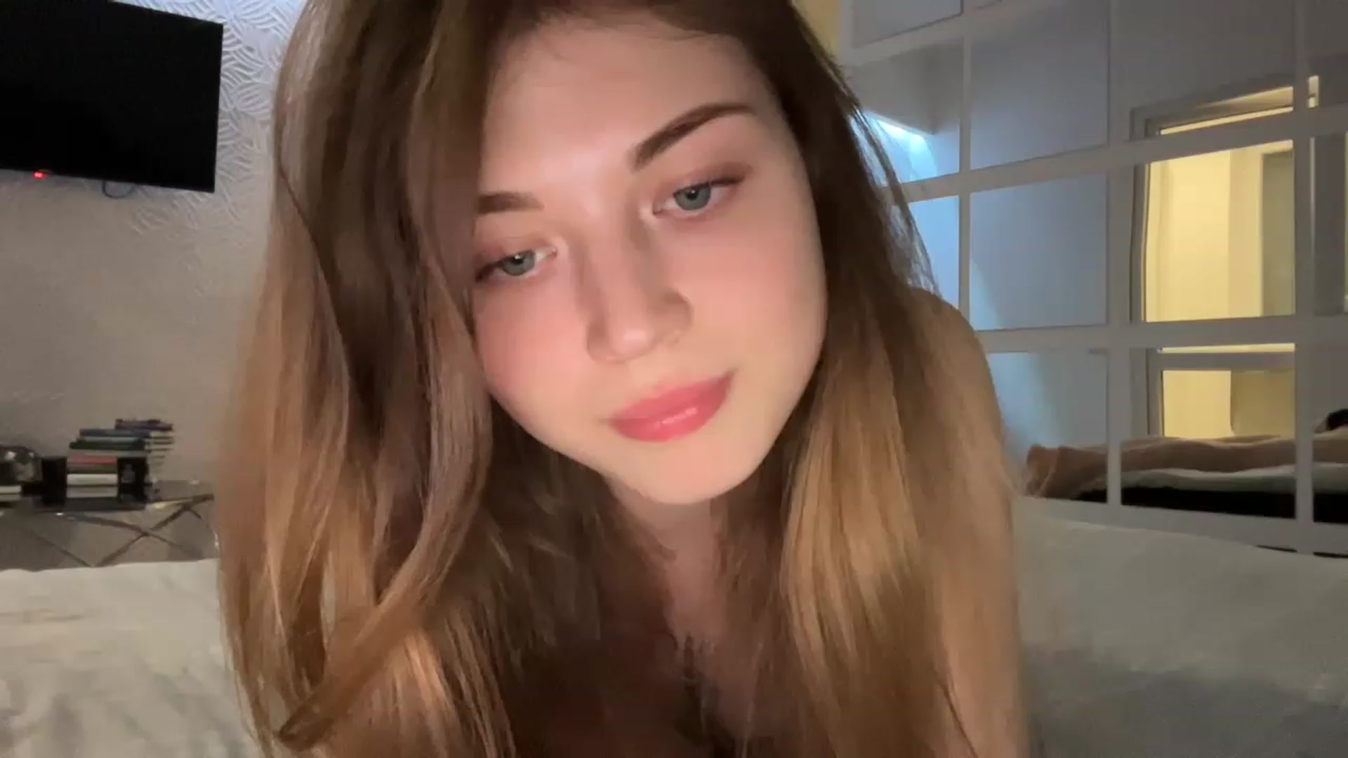 Gallery image thumbnail from Coconut_dream's myfreecams stream on, 07/18/2023, 16:24 image 3 of 20