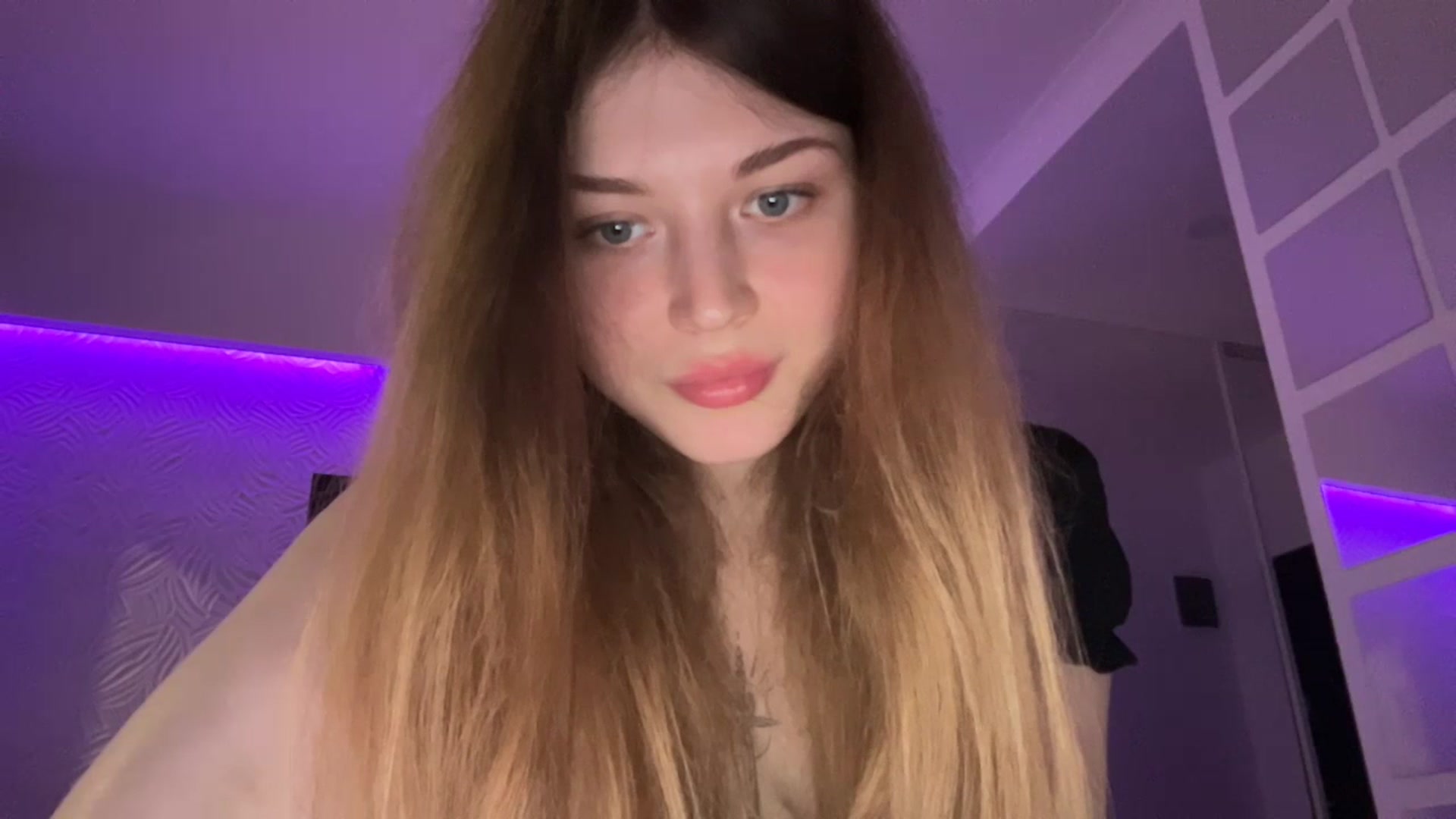 Gallery image thumbnail from Coconut_dream's myfreecams stream on, 07/21/2023, 15:30 image 14 of 20