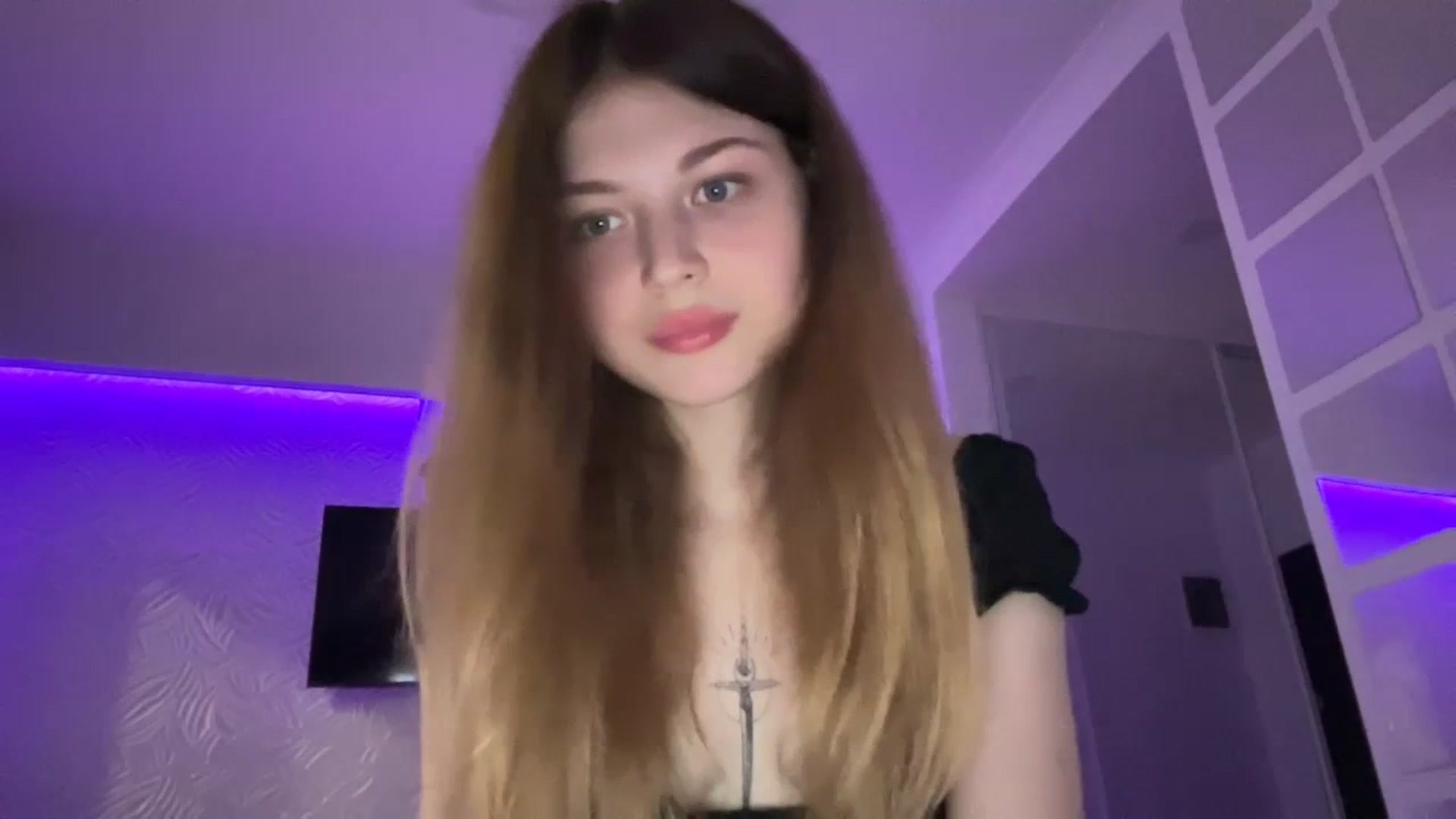 Gallery image thumbnail from Coconut_dream's myfreecams stream on, 07/21/2023, 15:30 image 8 of 20