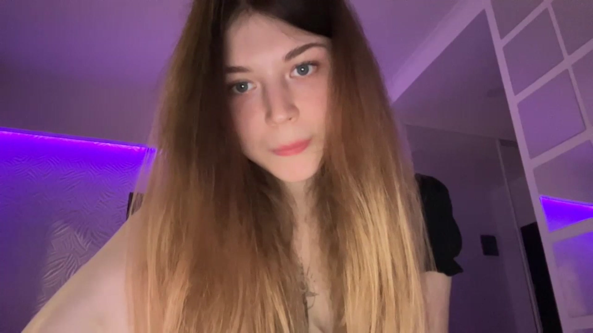 Gallery image thumbnail from Coconut_dream's myfreecams stream on, 07/21/2023, 15:30 image 16 of 20
