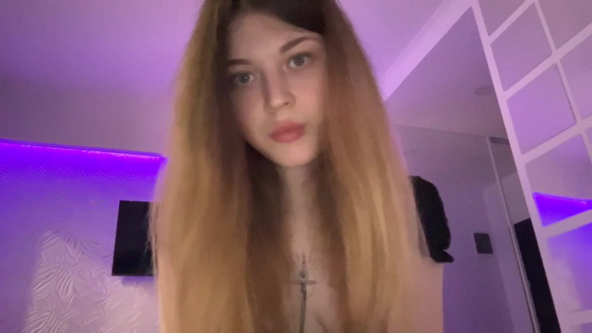 Gallery image thumbnail from Coconut_dream's myfreecams stream on, 07/21/2023, 15:30 image 18 of 20