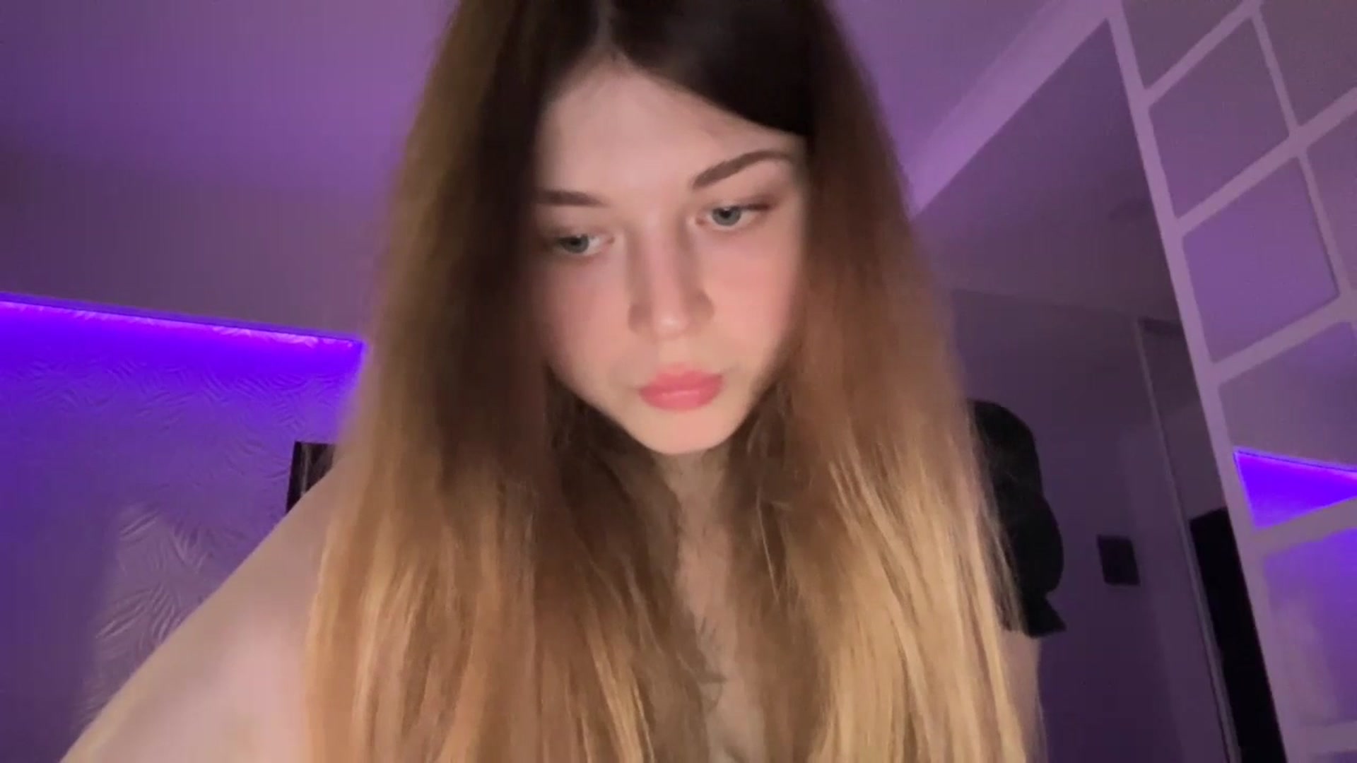 Gallery image thumbnail from Coconut_dream's myfreecams stream on, 07/21/2023, 15:30 image 15 of 20