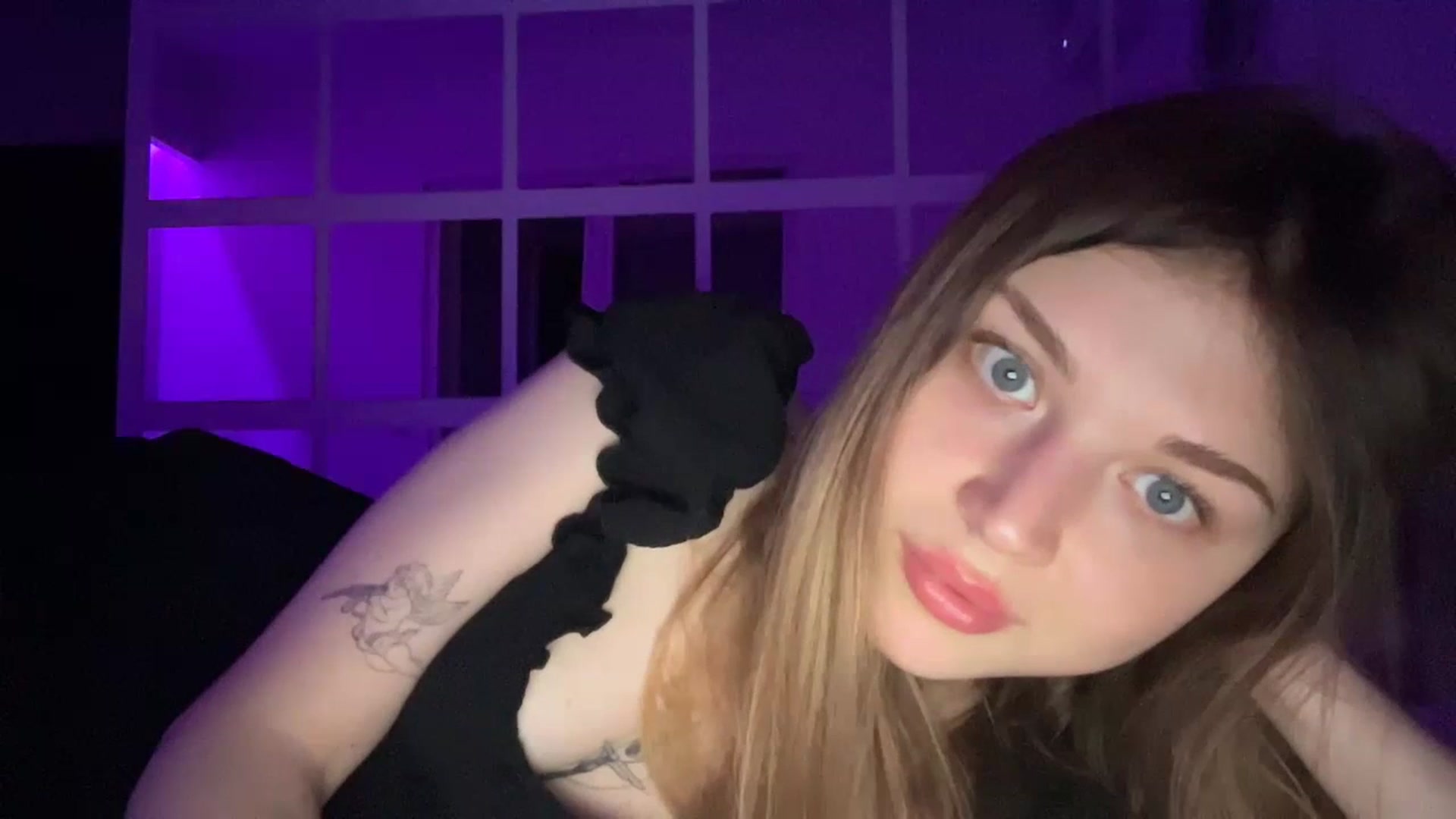 Gallery image thumbnail from Coconut_dream's myfreecams stream on, 07/21/2023, 20:01 image 5 of 20