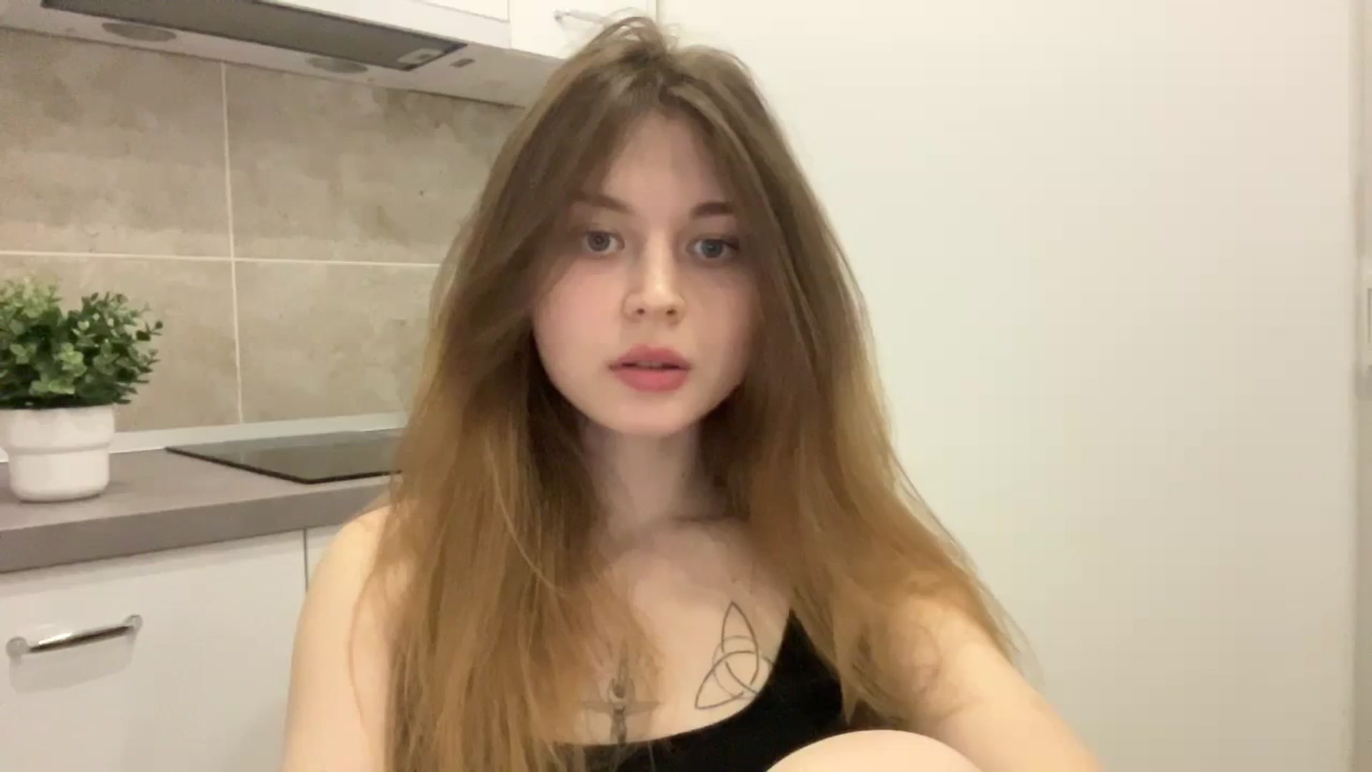 Gallery image thumbnail from Coconut_dream's myfreecams stream on, 07/23/2023, 16:34 image 7 of 20