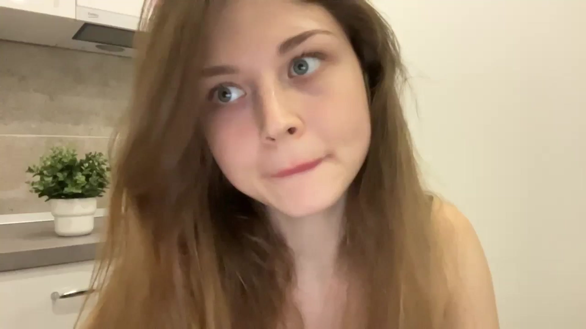 Gallery image thumbnail from Coconut_dream's myfreecams stream on, 07/23/2023, 16:34 image 15 of 20