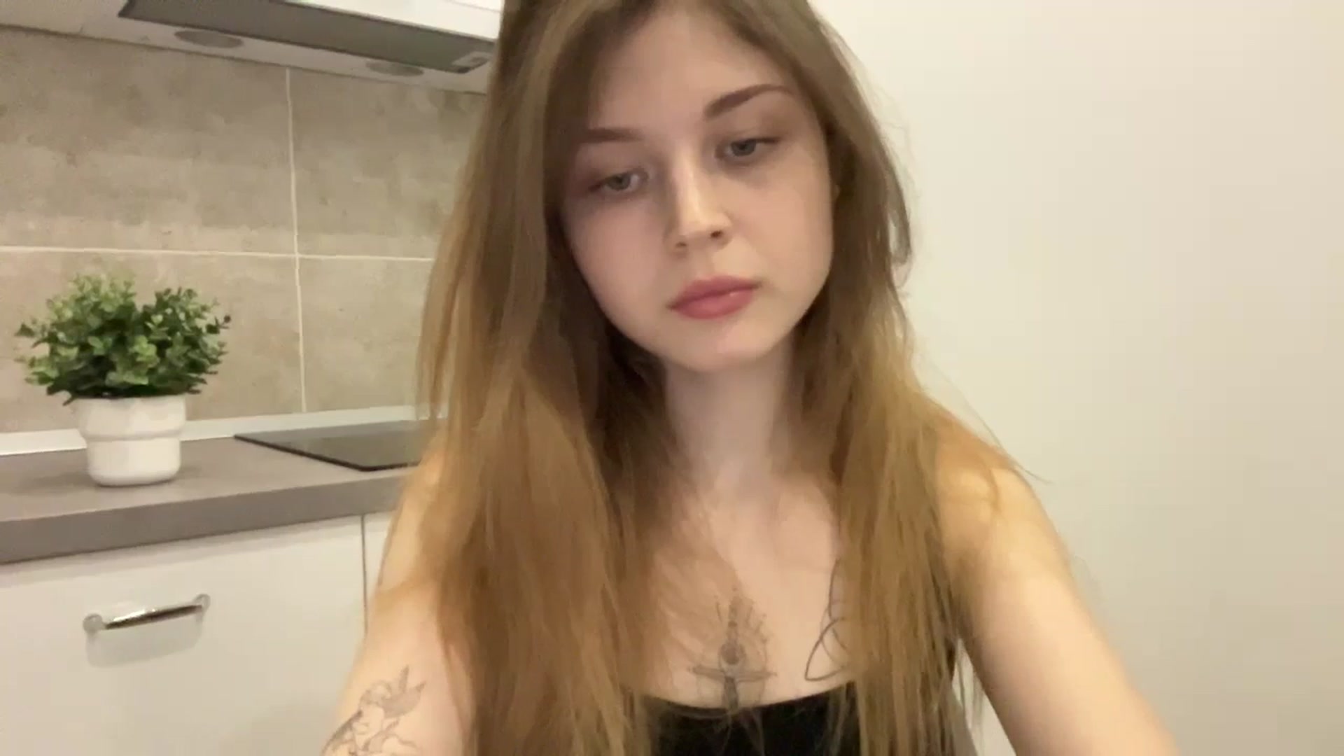 Gallery image thumbnail from Coconut_dream's myfreecams stream on, 07/23/2023, 16:34 image 6 of 20