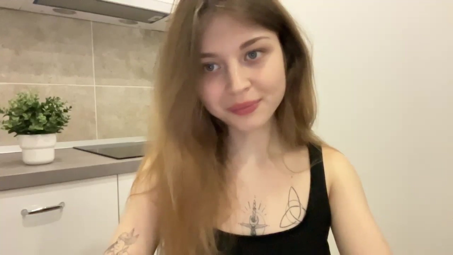 Gallery image thumbnail from Coconut_dream's myfreecams stream on, 07/23/2023, 16:34 image 4 of 20