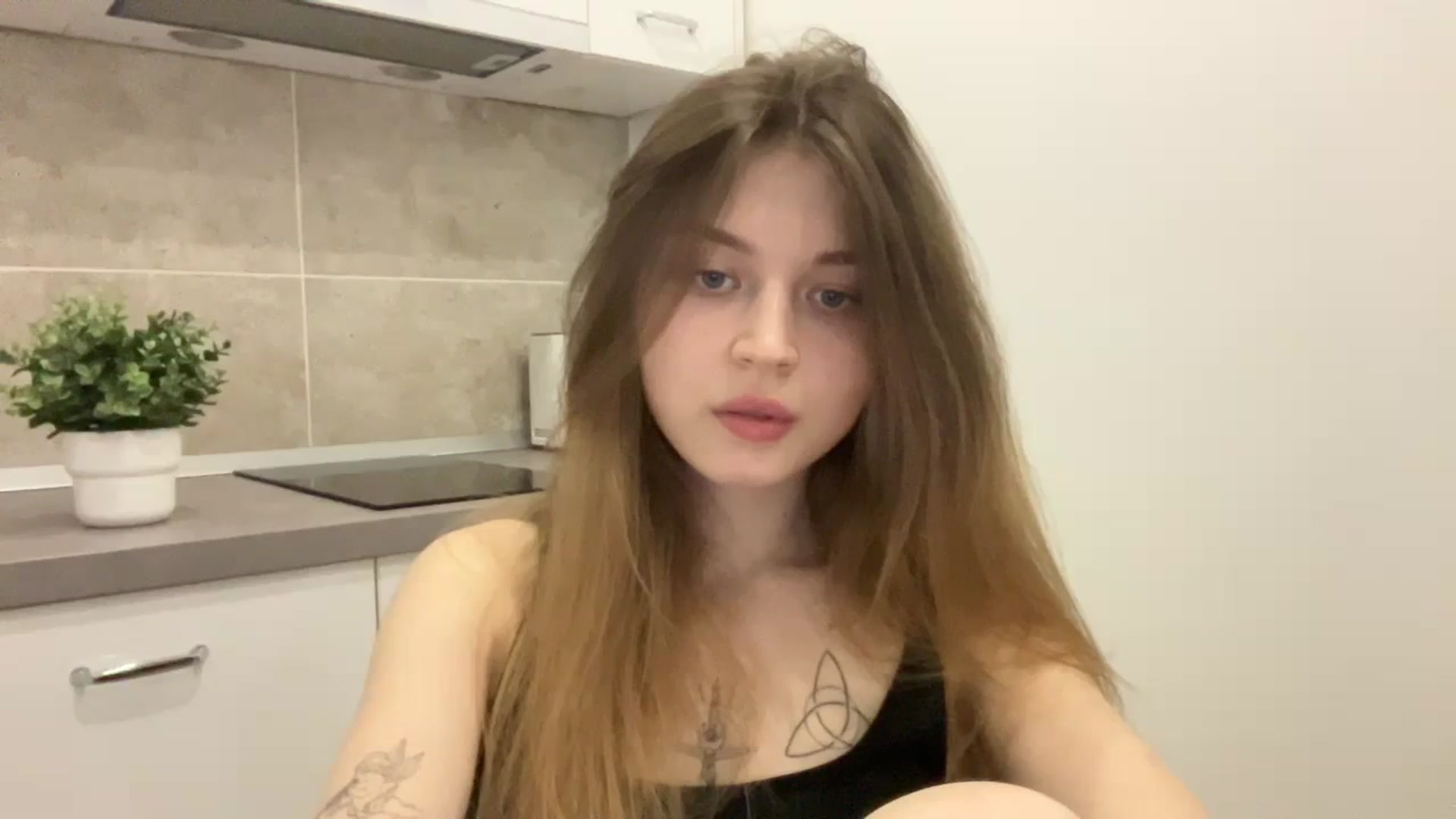 Gallery image thumbnail from Coconut_dream's myfreecams stream on, 07/23/2023, 16:34 image 8 of 20