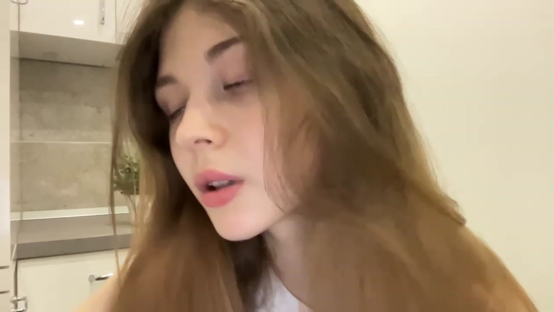Gallery image thumbnail from Coconut_dream's myfreecams stream on, 07/28/2023, 17:32 image 1 of 20
