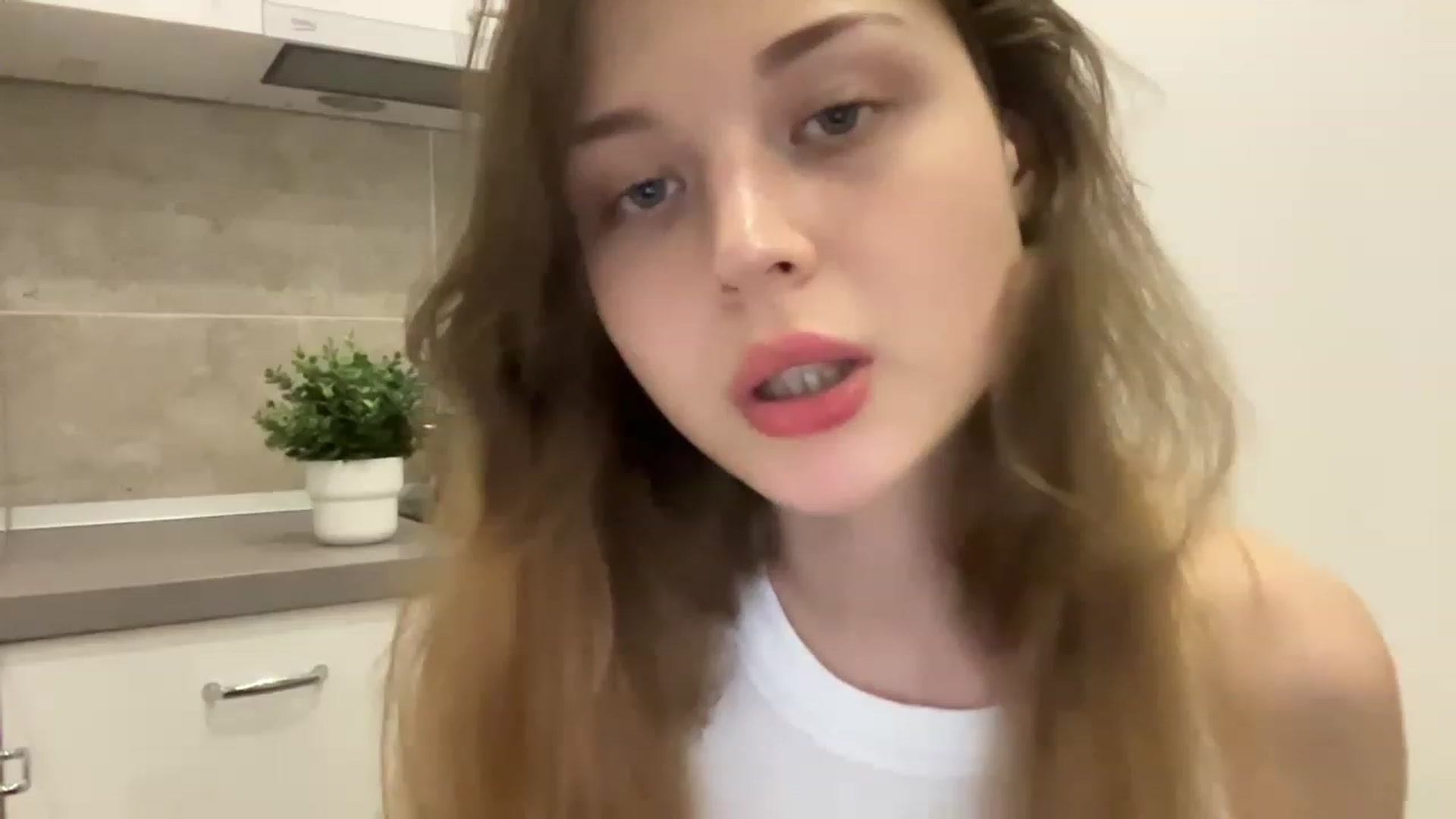 Gallery image thumbnail from Coconut_dream's myfreecams stream on, 07/28/2023, 17:32 image 5 of 20