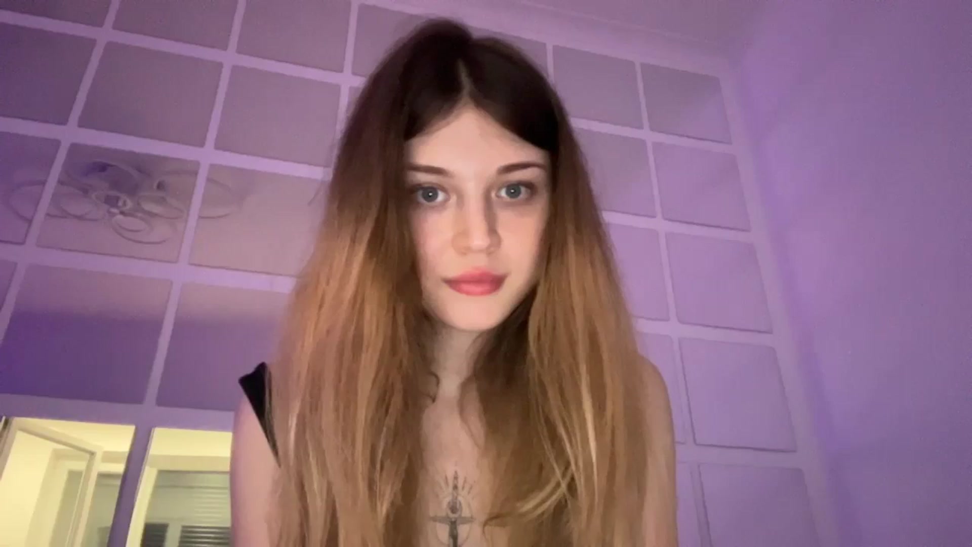 Gallery image thumbnail from Coconut_dream's myfreecams stream on, 07/30/2023, 18:31 image 12 of 20