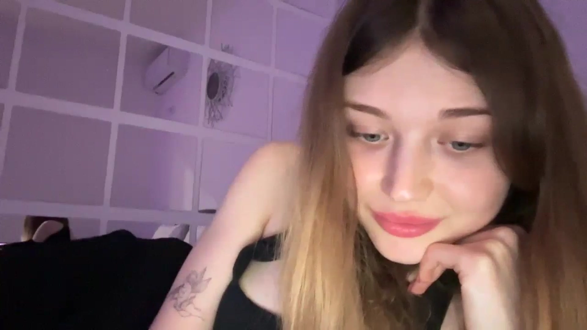 Gallery image thumbnail from Coconut_dream's myfreecams stream on, 07/30/2023, 18:31 image 4 of 20