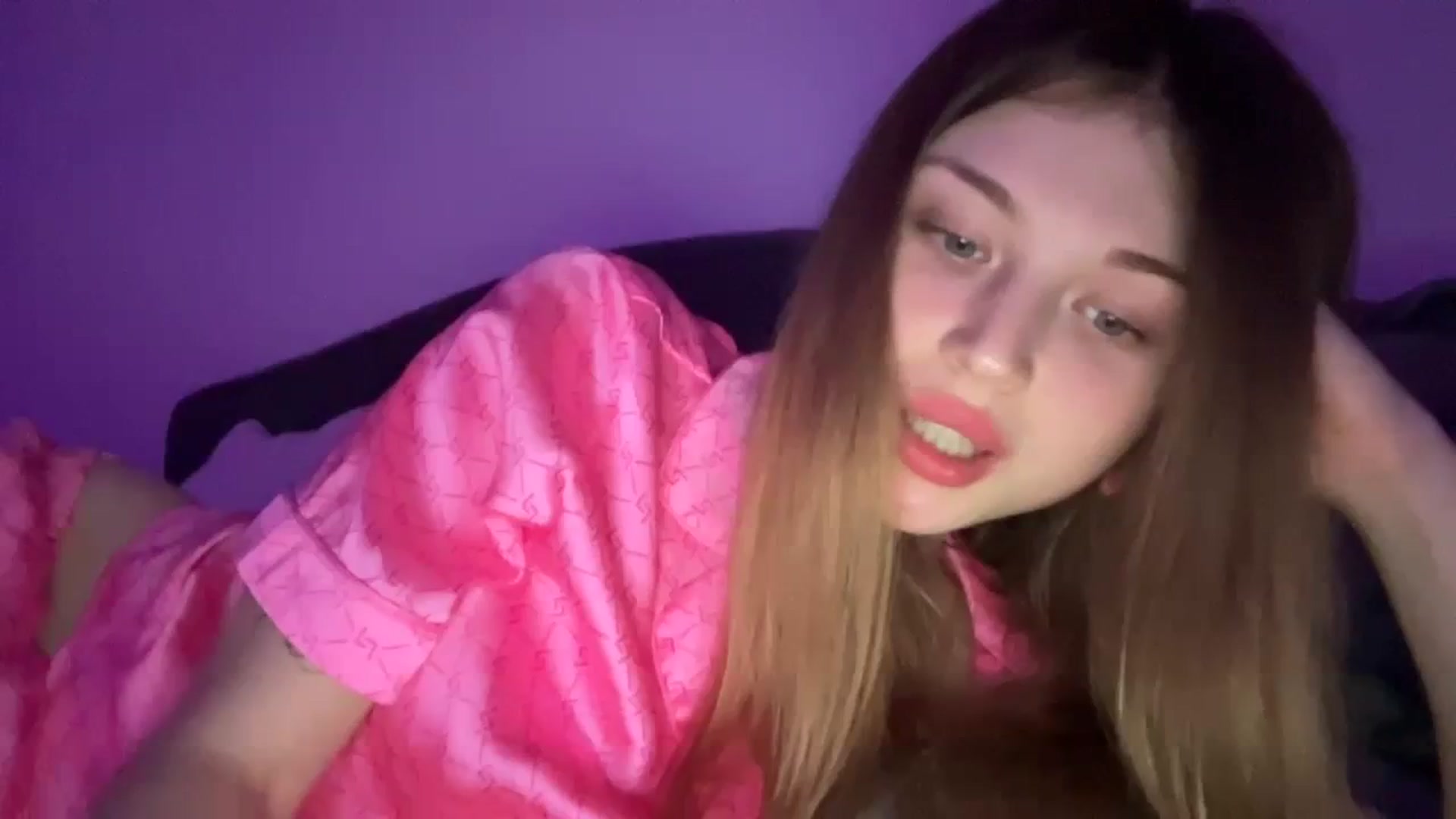 Gallery image thumbnail from Coconut_dream's myfreecams stream on, 07/31/2023, 20:27 image 1 of 20