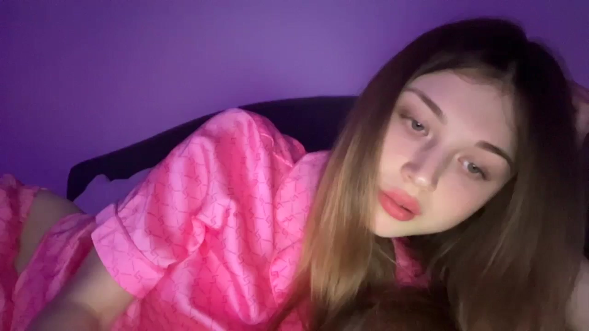 Gallery image thumbnail from Coconut_dream's myfreecams stream on, 07/31/2023, 20:27 image 5 of 20