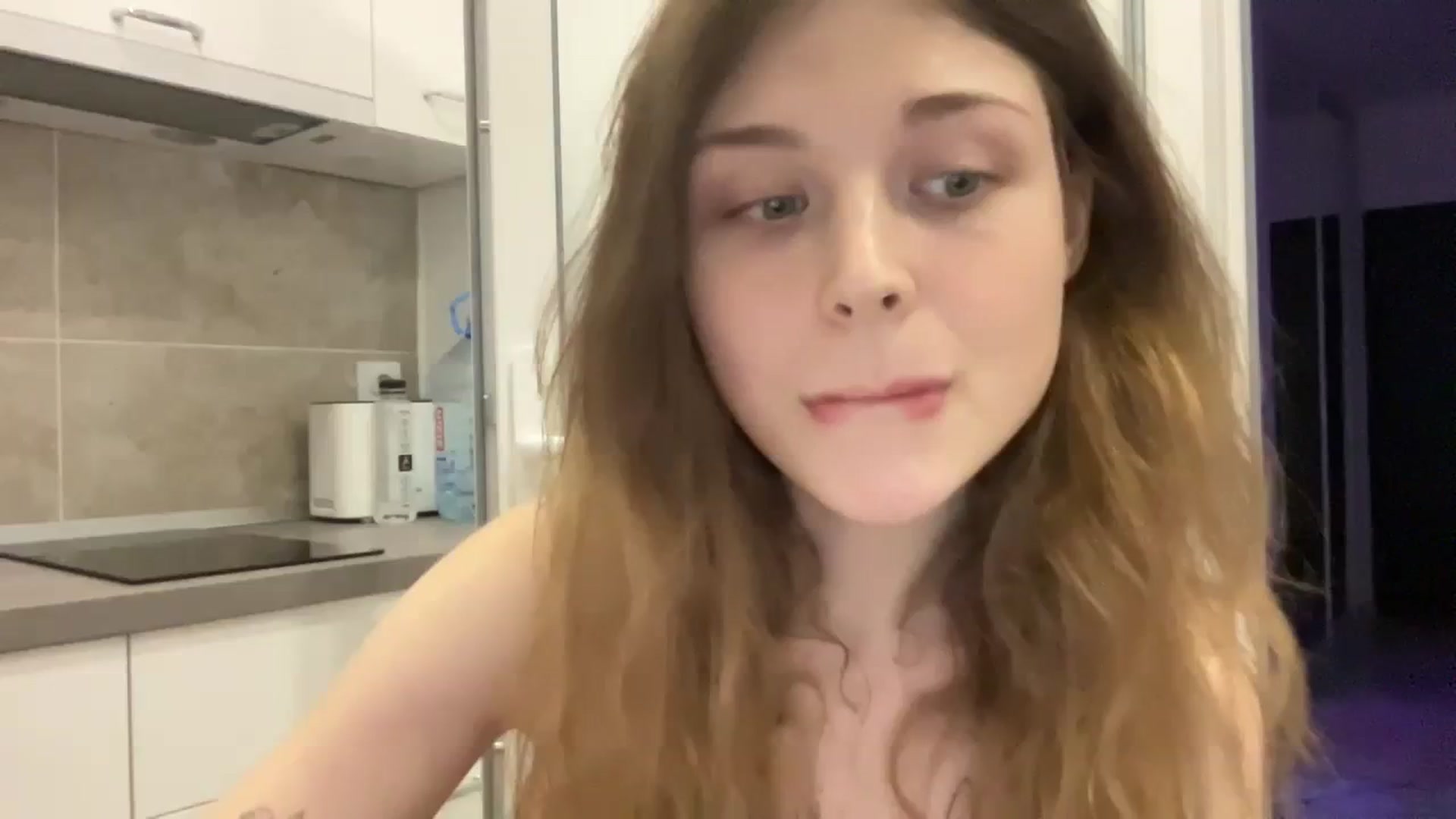 Gallery image thumbnail from Coconut_dream's myfreecams stream on, 08/03/2023, 16:55 image 12 of 20