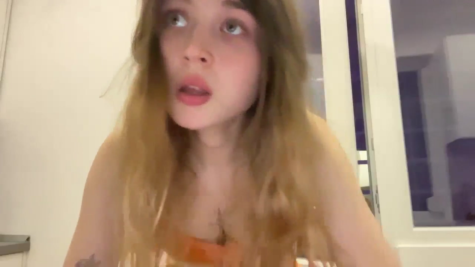 Gallery image thumbnail from Coconut_dream's myfreecams stream on, 08/03/2023, 19:31 image 19 of 20