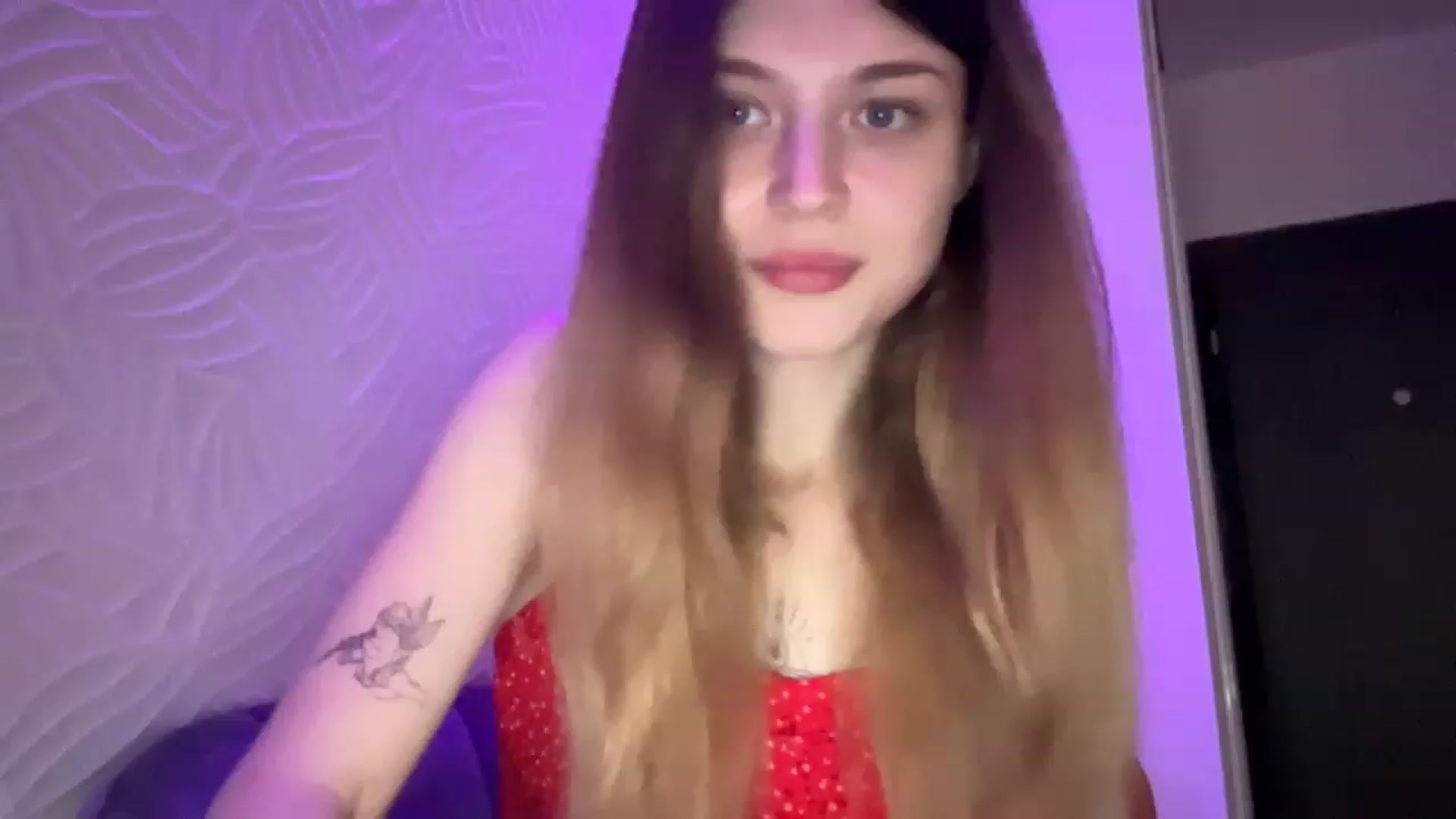 Gallery image thumbnail from Coconut_dream's myfreecams stream on, 08/07/2023, 16:14 image 1 of 20
