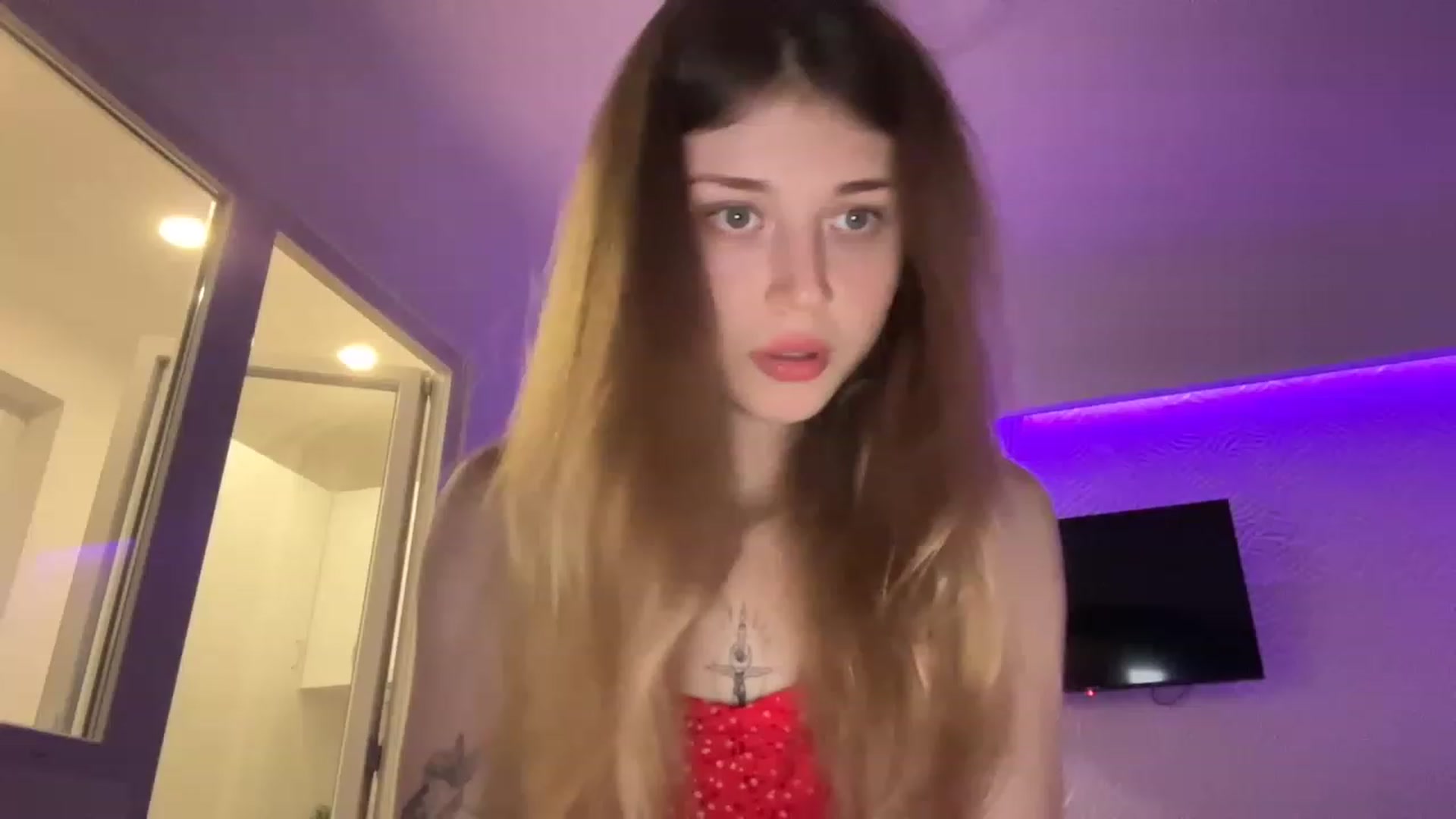 Gallery image thumbnail from Coconut_dream's myfreecams stream on, 08/07/2023, 17:12 image 16 of 20
