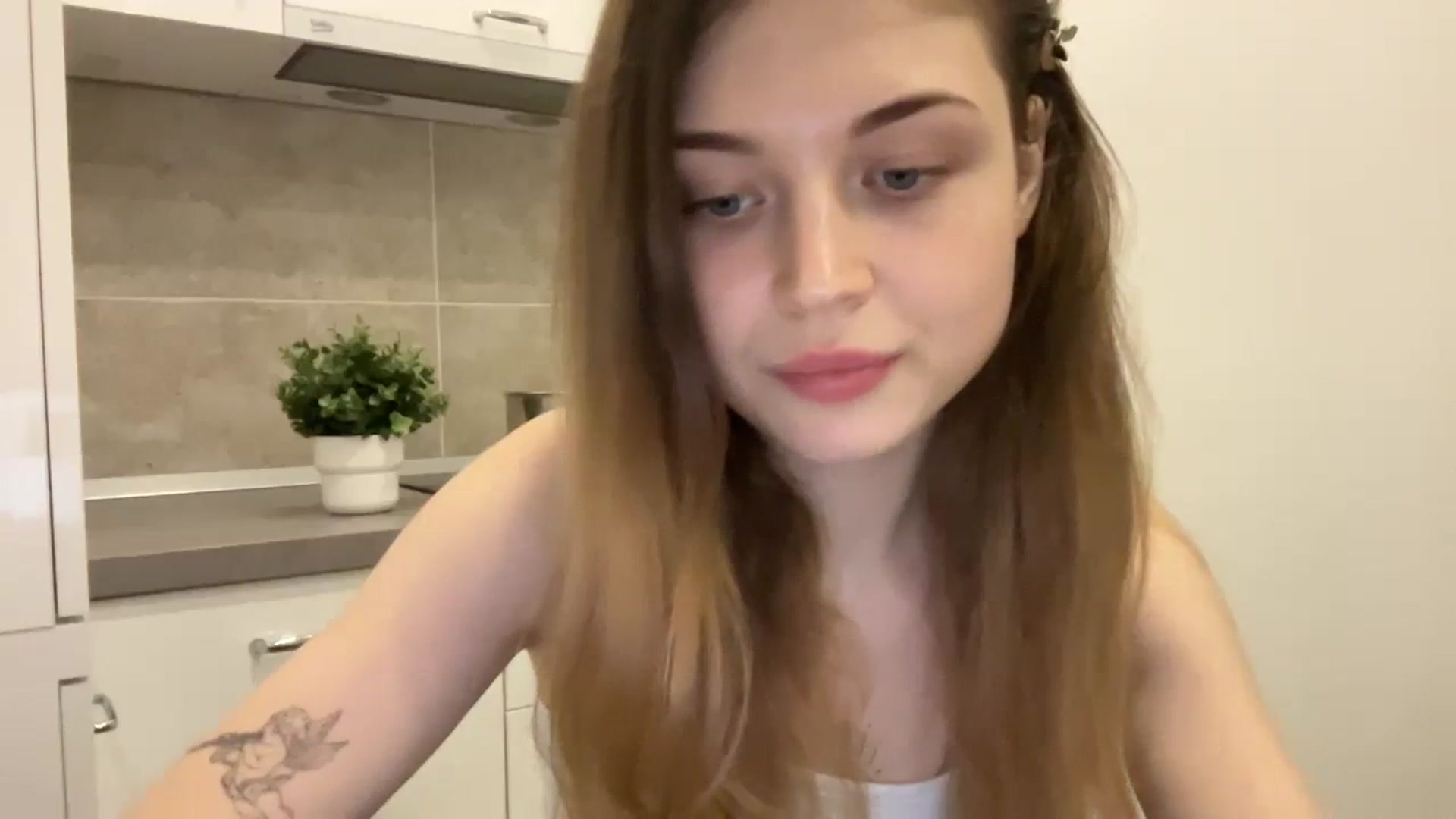 Gallery image thumbnail from Coconut_dream's myfreecams stream on, 08/09/2023, 13:10 image 11 of 20