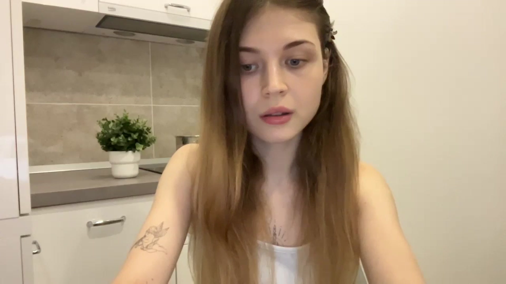 Gallery image thumbnail from Coconut_dream's myfreecams stream on, 08/09/2023, 13:10 image 17 of 20