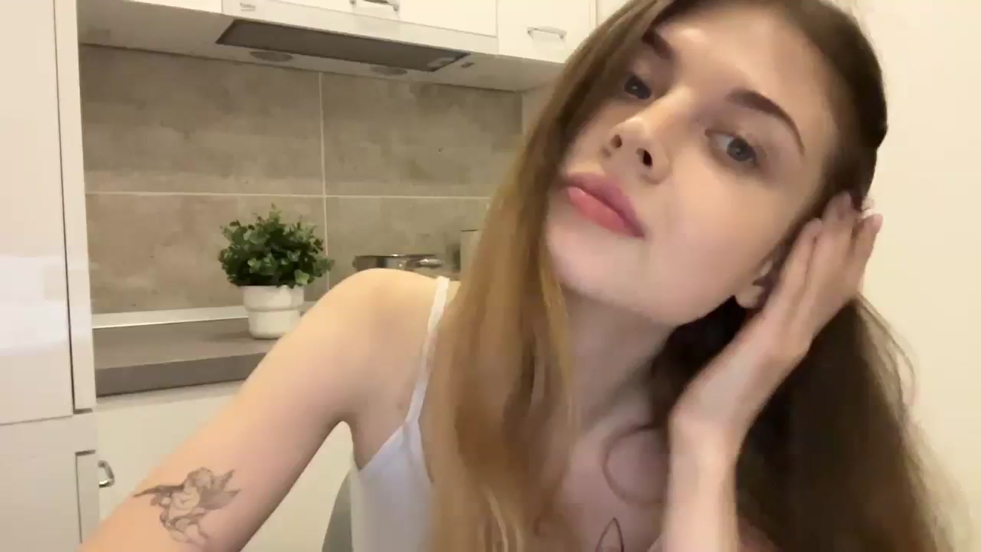 Gallery image thumbnail from Coconut_dream's myfreecams stream on, 08/09/2023, 13:57 image 18 of 20