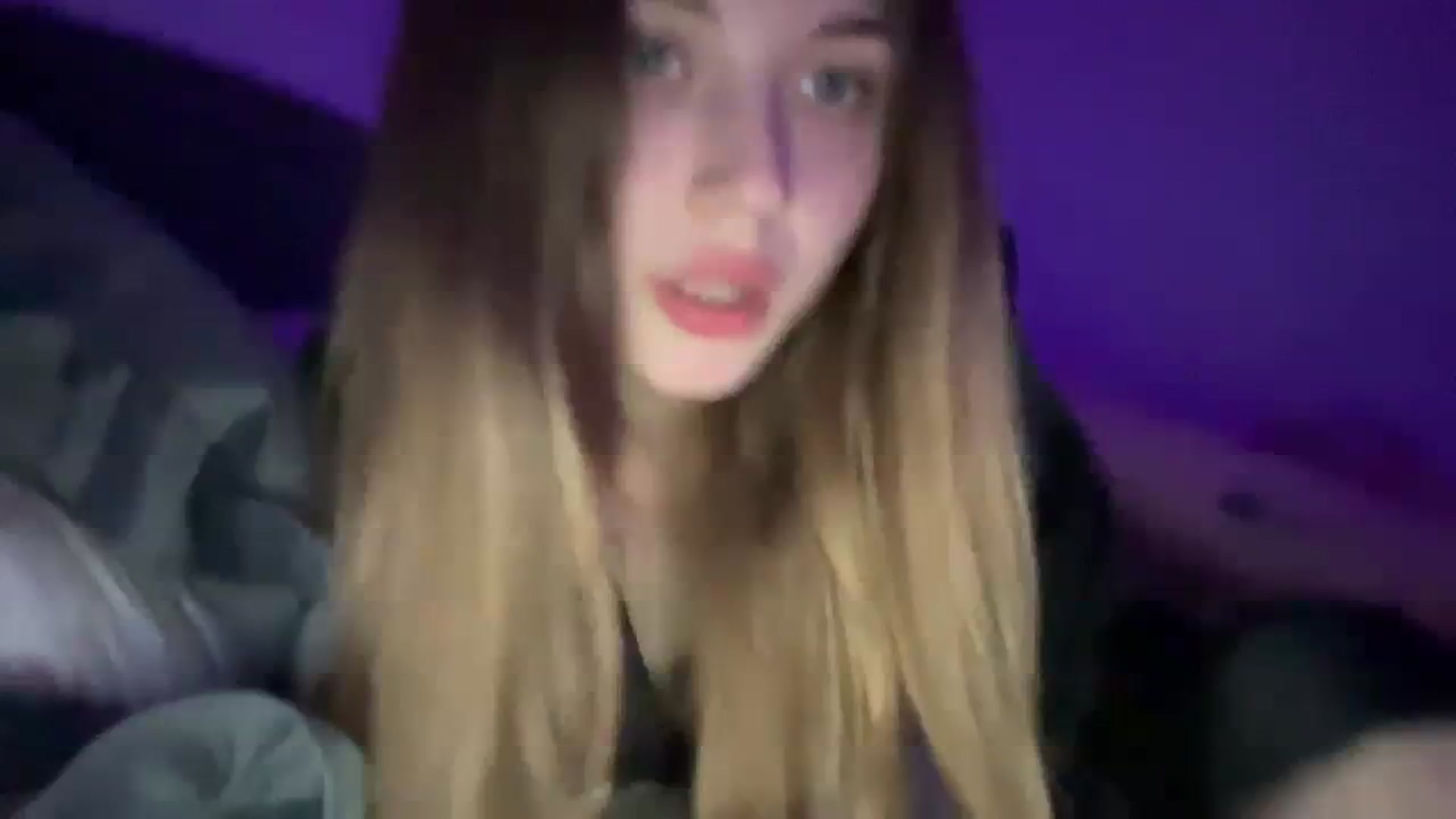 Gallery image thumbnail from Coconut_dream's myfreecams stream on, 08/09/2023, 20:25 image 14 of 20