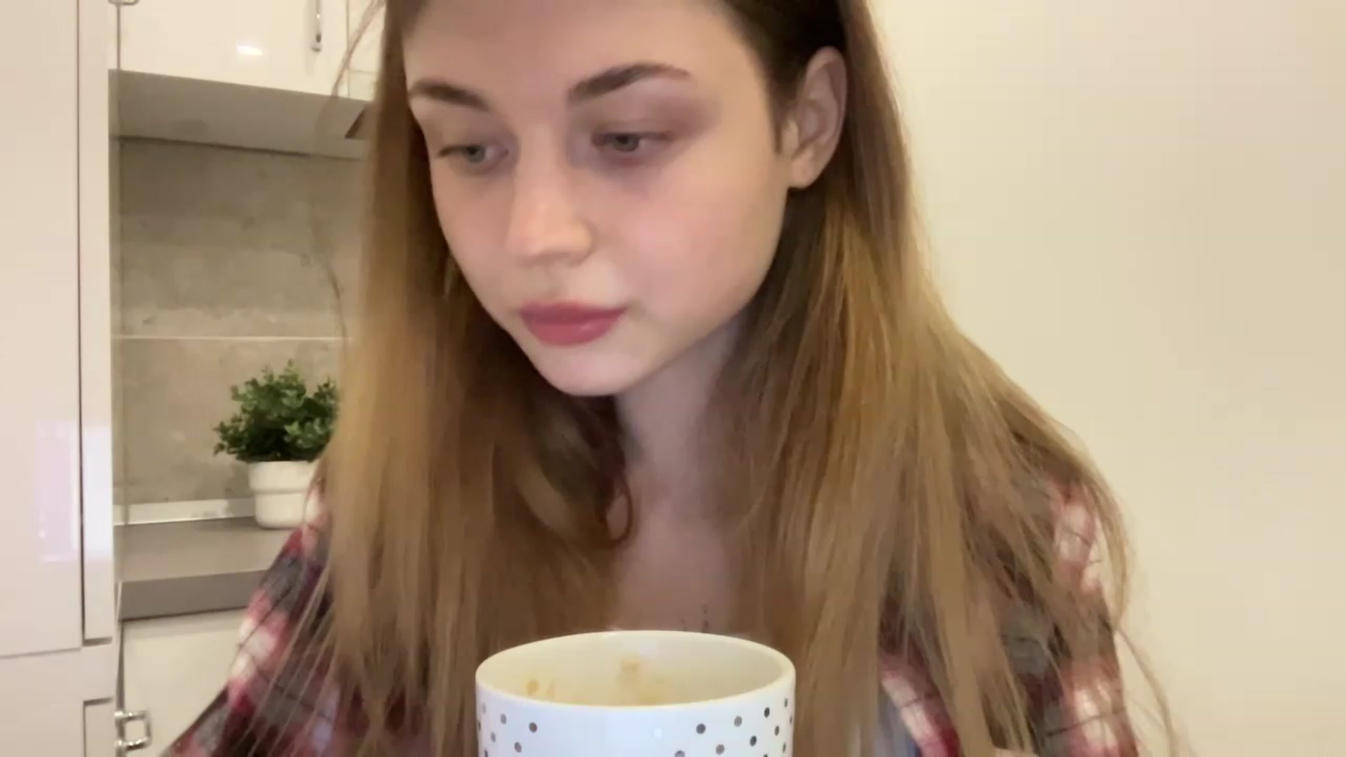 Gallery image thumbnail from Coconut_dream's myfreecams stream on, 08/10/2023, 17:52 image 19 of 20