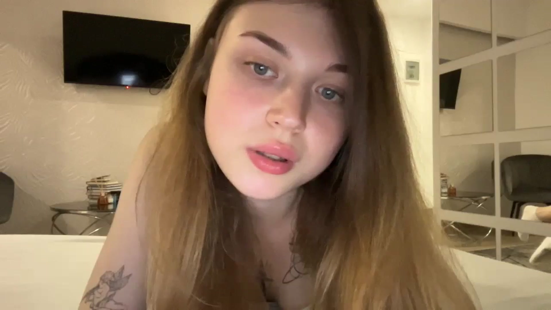 Gallery image thumbnail from Coconut_dream's myfreecams stream on, 08/12/2023, 18:57 image 20 of 20