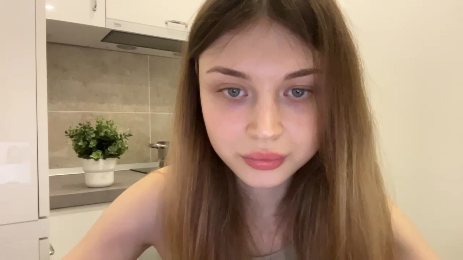 Gallery image thumbnail from Coconut_dream's myfreecams stream on, 08/19/2023, 17:37 image 18 of 20