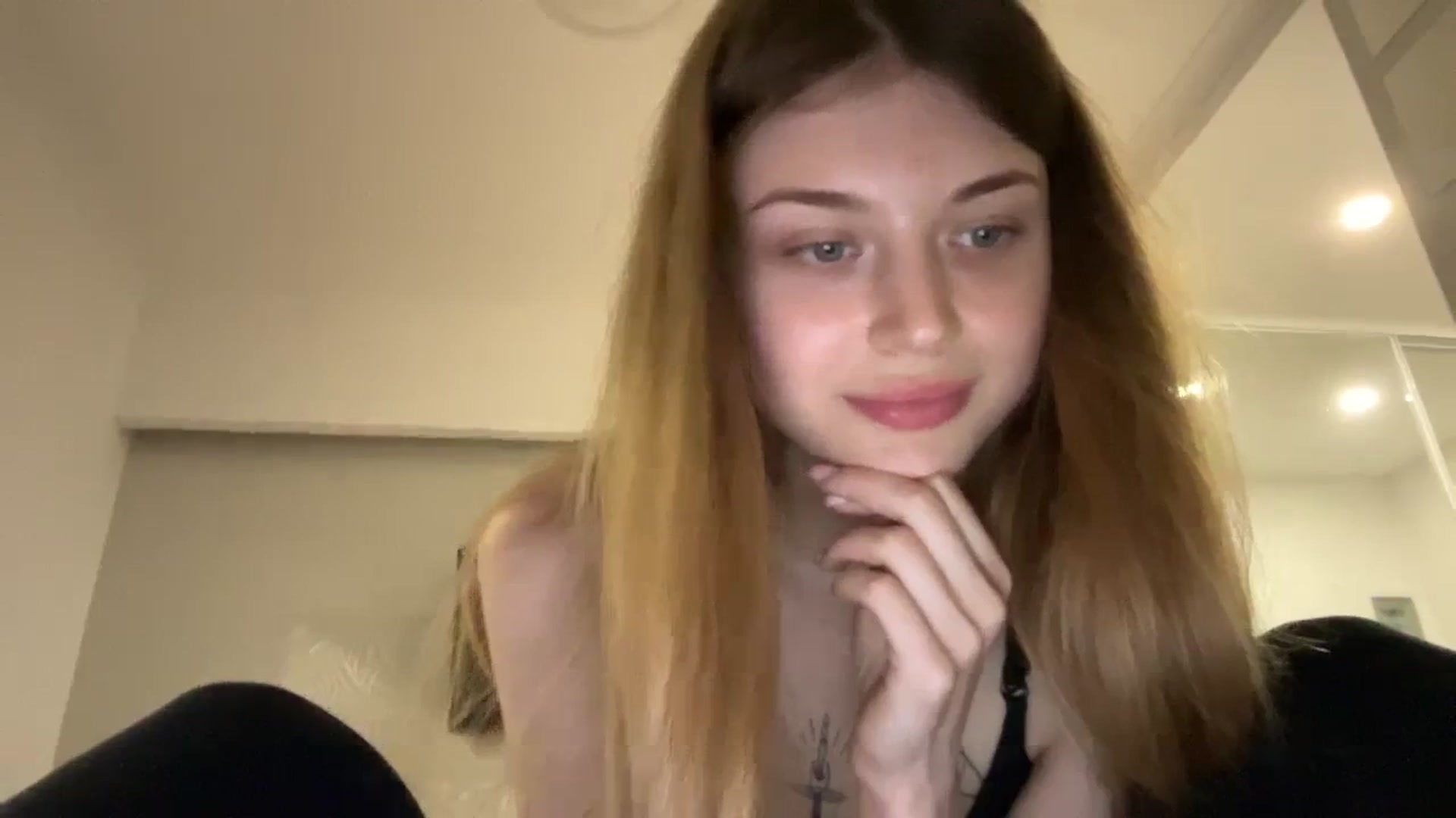 Gallery image thumbnail from Coconut_dream's myfreecams stream on, 08/20/2023, 10:07 image 14 of 20