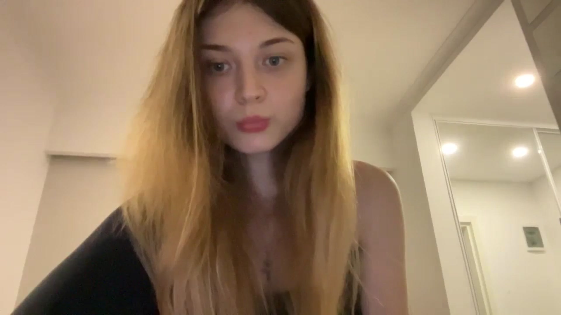 Gallery image thumbnail from Coconut_dream's myfreecams stream on, 08/20/2023, 10:07 image 3 of 20