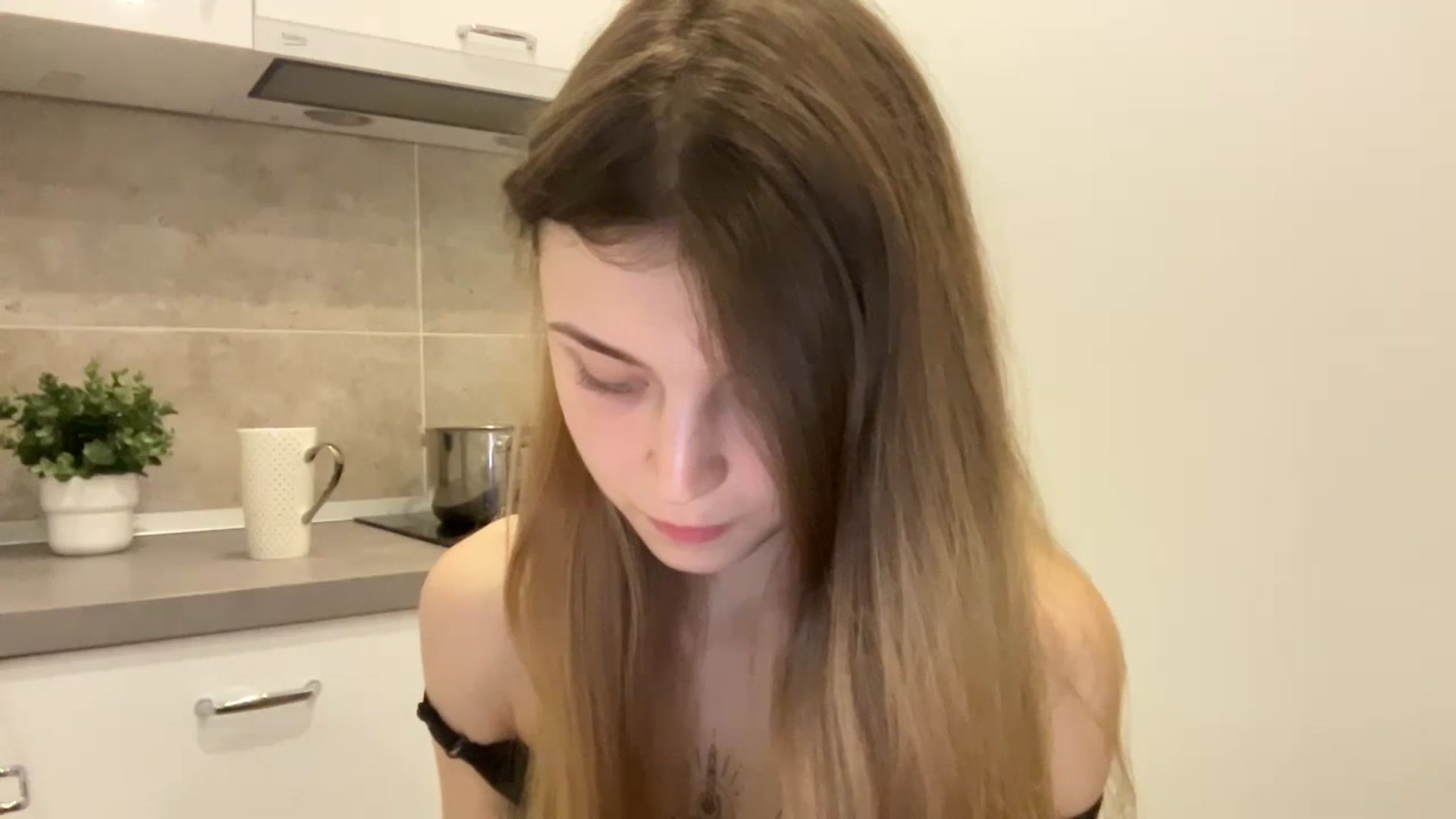 Gallery image thumbnail from Coconut_dream's myfreecams stream on, 08/20/2023, 10:51 image 13 of 20