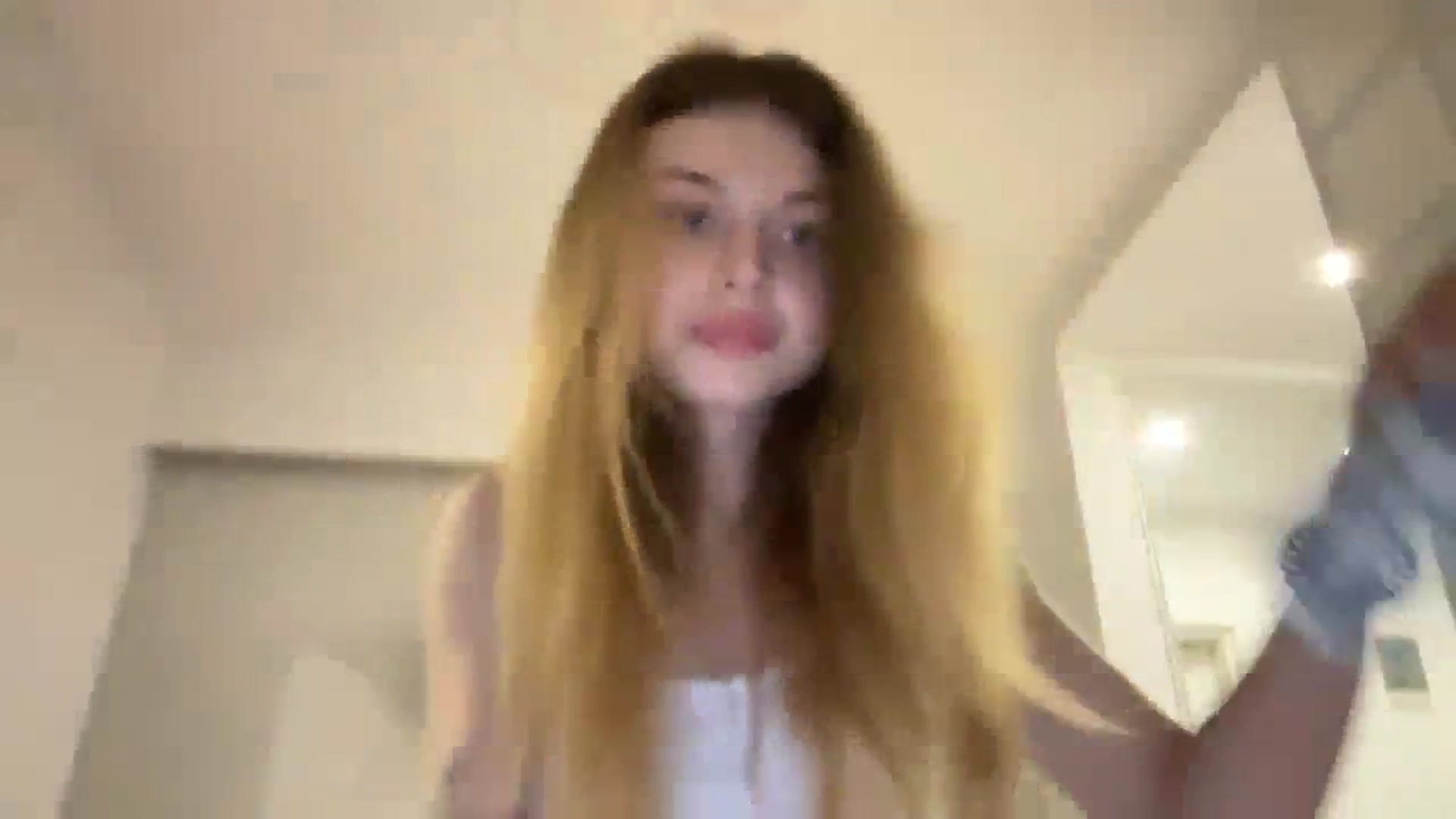 Gallery image thumbnail from Coconut_dream's myfreecams stream on, 08/20/2023, 13:01 image 17 of 20