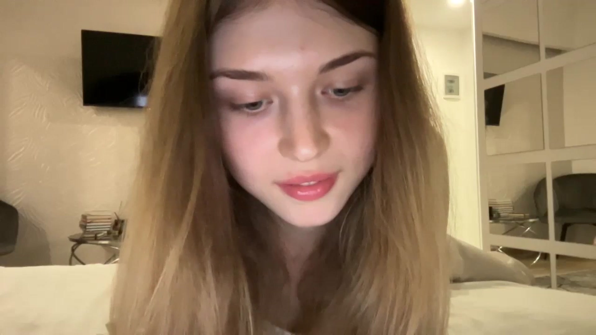Gallery image thumbnail from Coconut_dream's myfreecams stream on, 08/20/2023, 13:01 image 9 of 20