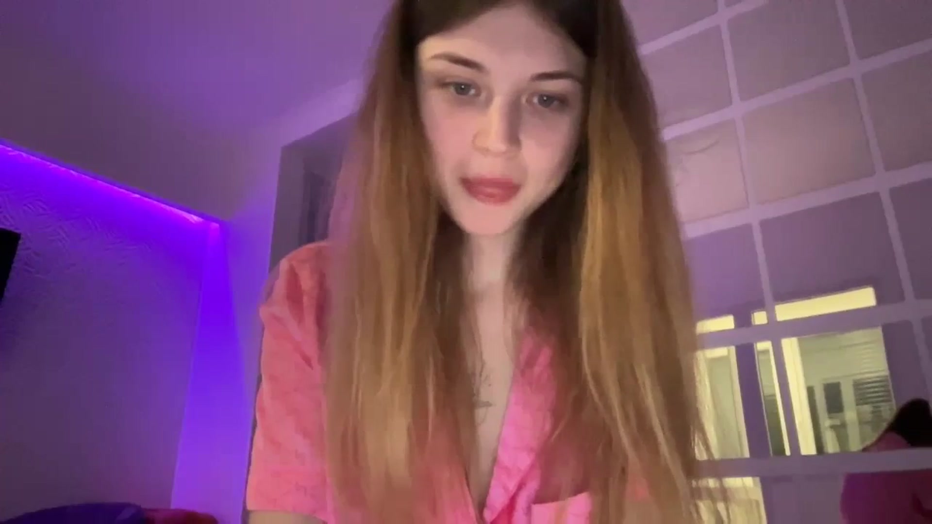 Gallery image thumbnail from Coconut_dream's myfreecams stream on, 08/21/2023, 19:33 image 12 of 20