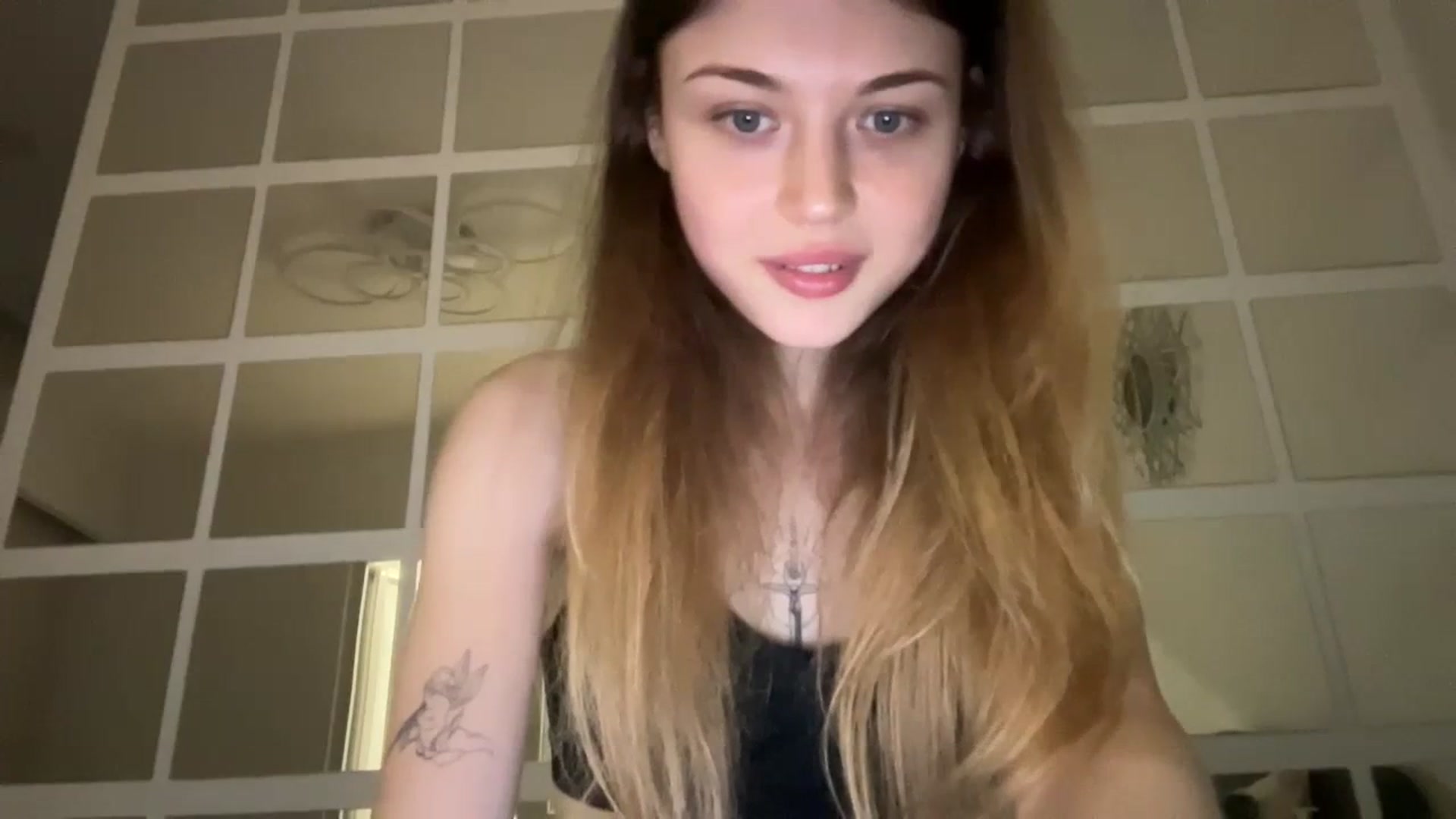 Gallery image thumbnail from Coconut_dream's myfreecams stream on, 08/24/2023, 08:00 image 6 of 20